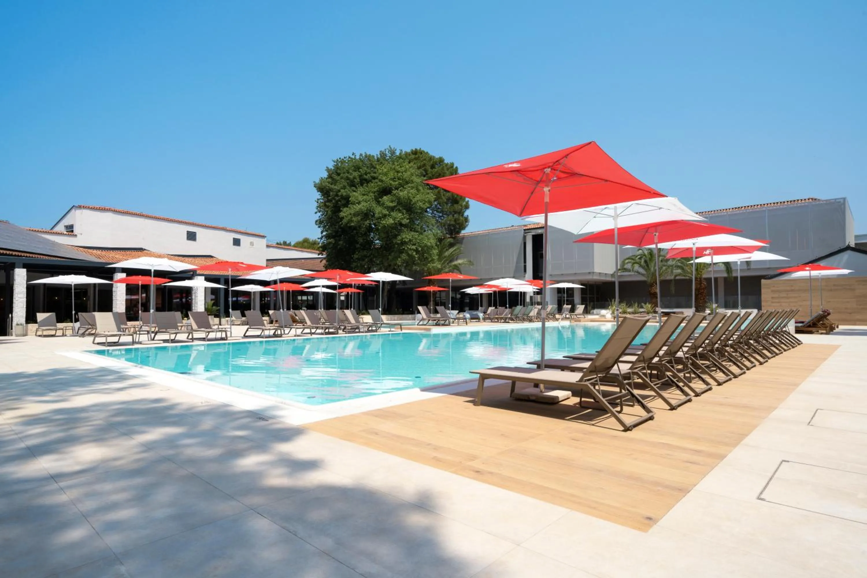 Swimming pool in Hotel Pelegrin Plava Laguna