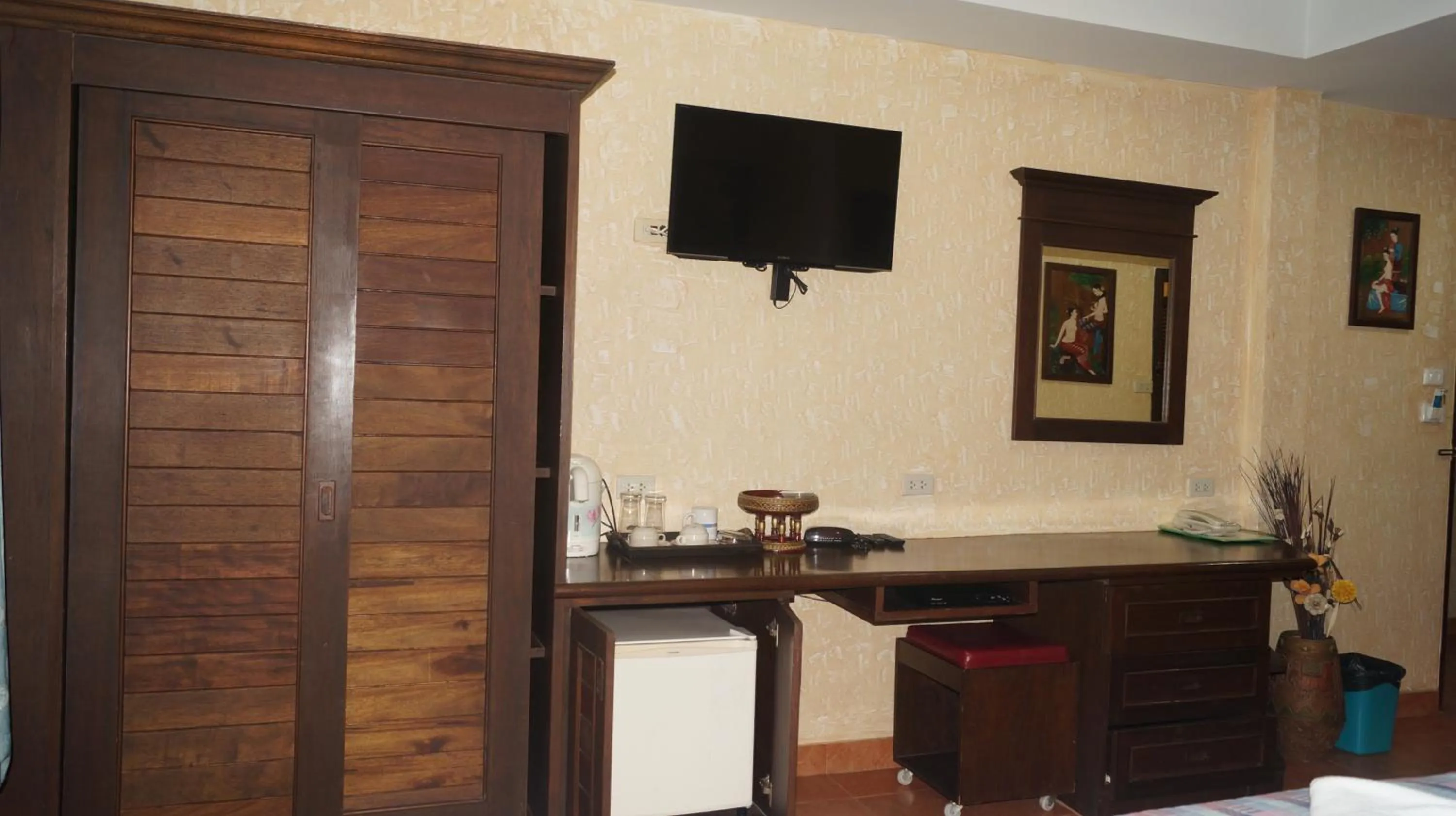 Coffee/tea facilities in Queen Victoria Inn