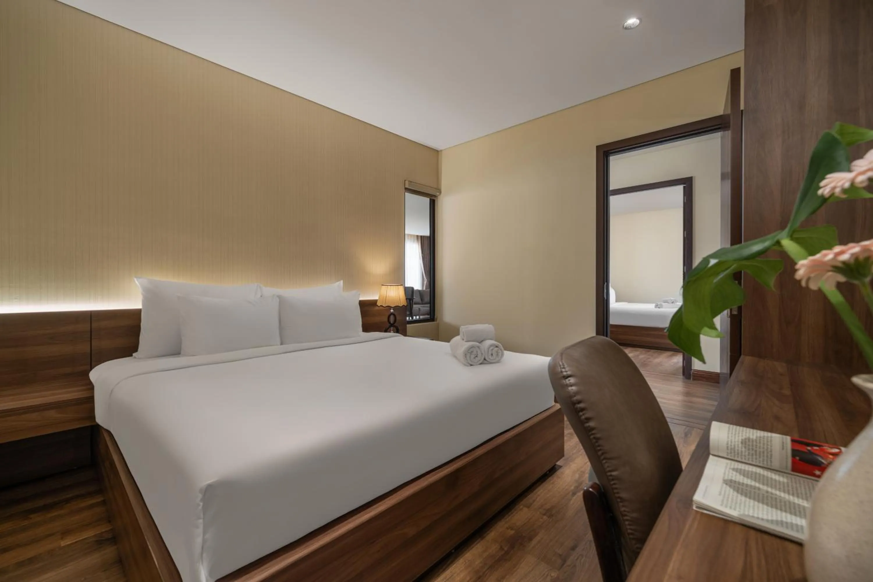Bed in Palazzo Luxury Hotel & Bistro - Central My Khe Beach Walking Street