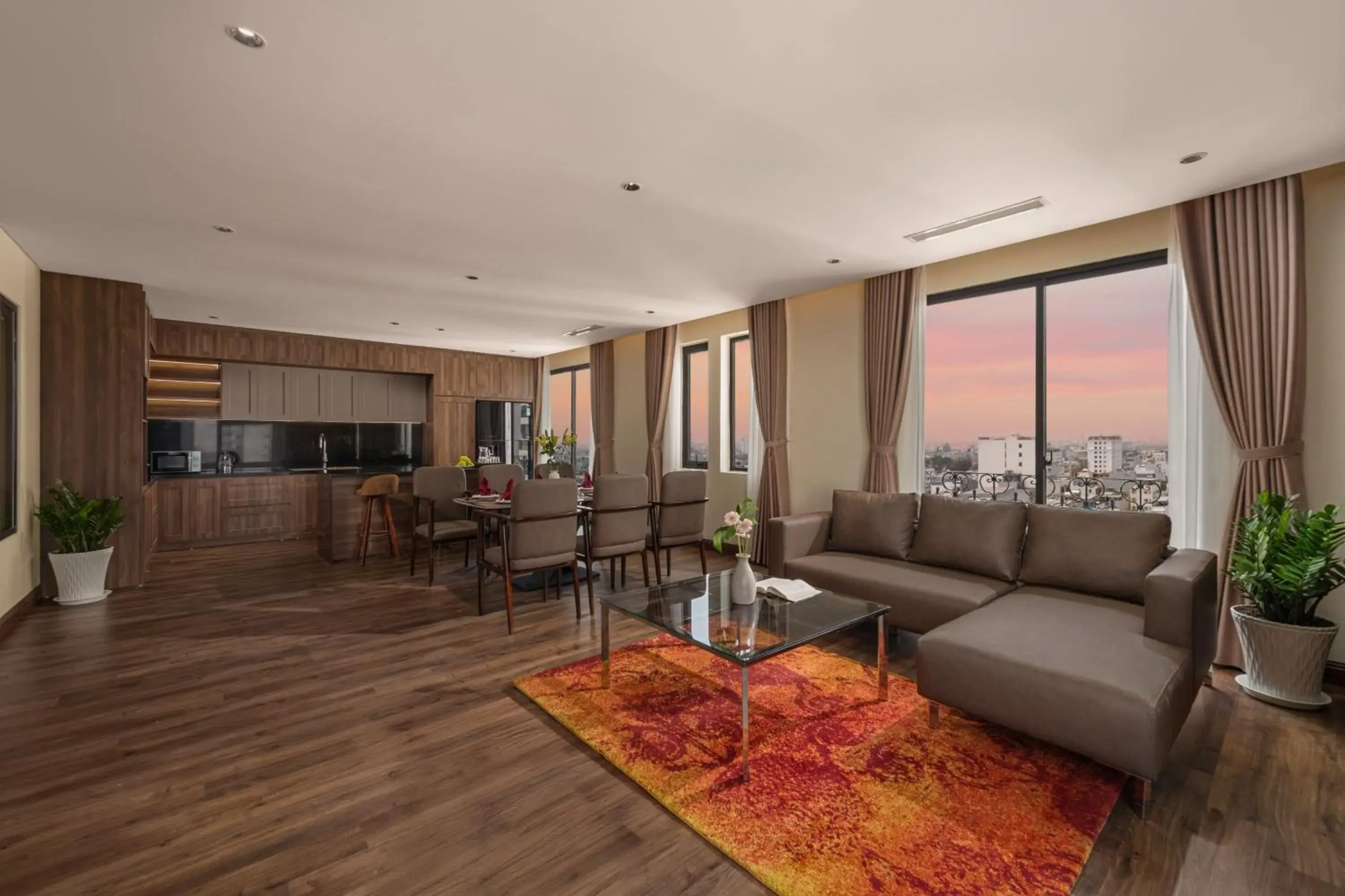 Presidential Suite in Palazzo Luxury Hotel & Bistro - Central My Khe Beach Walking Street Presidential Suite in Palazzo Luxury Hotel & Bistro - Central My Khe Beach Walking Street