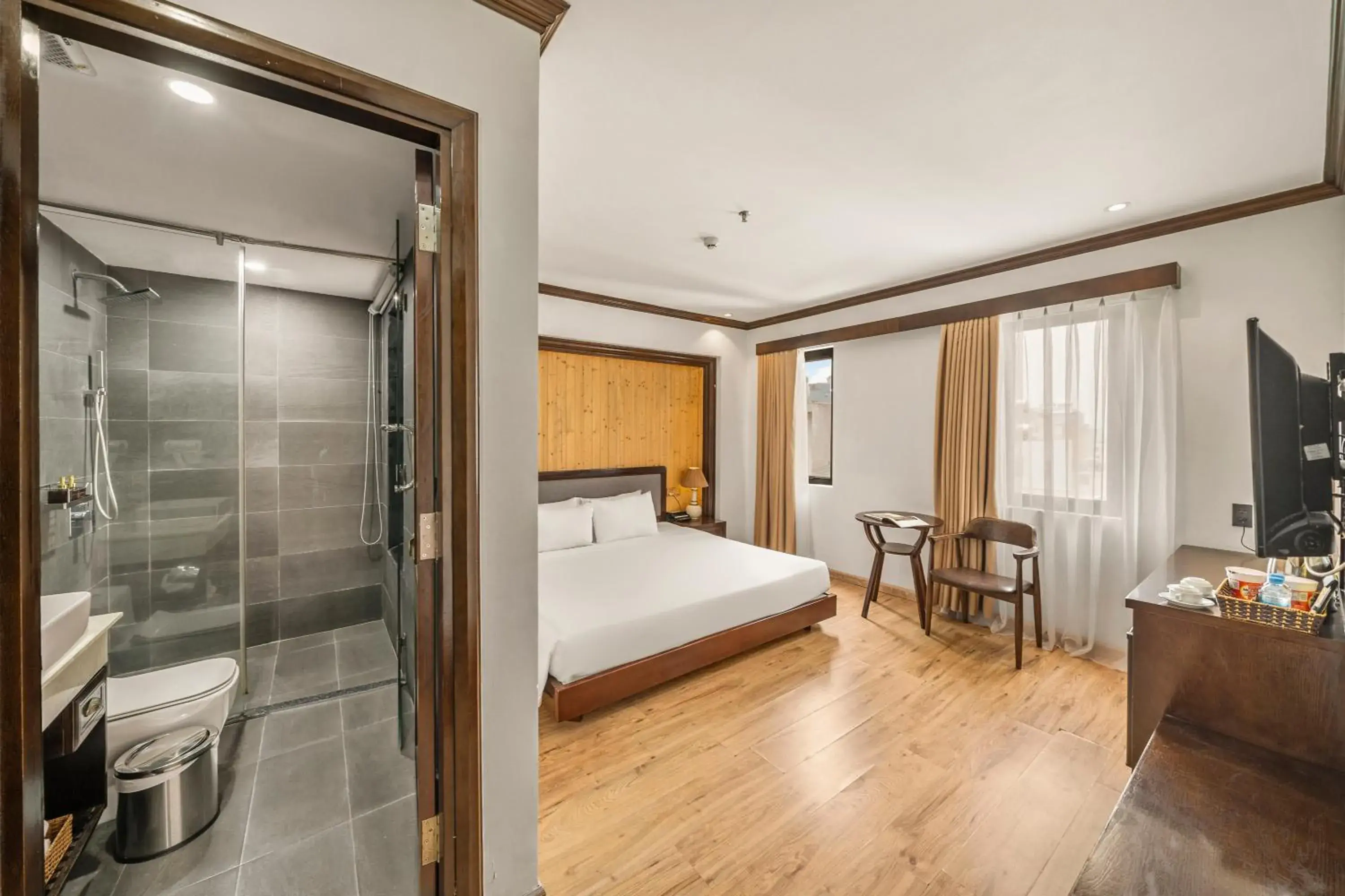 Standard Double or Twin Room in Palazzo Luxury Hotel & Bistro - Central My Khe Beach Walking Street Standard Double or Twin Room in Palazzo Luxury Hotel & Bistro - Central My Khe Beach Walking Street