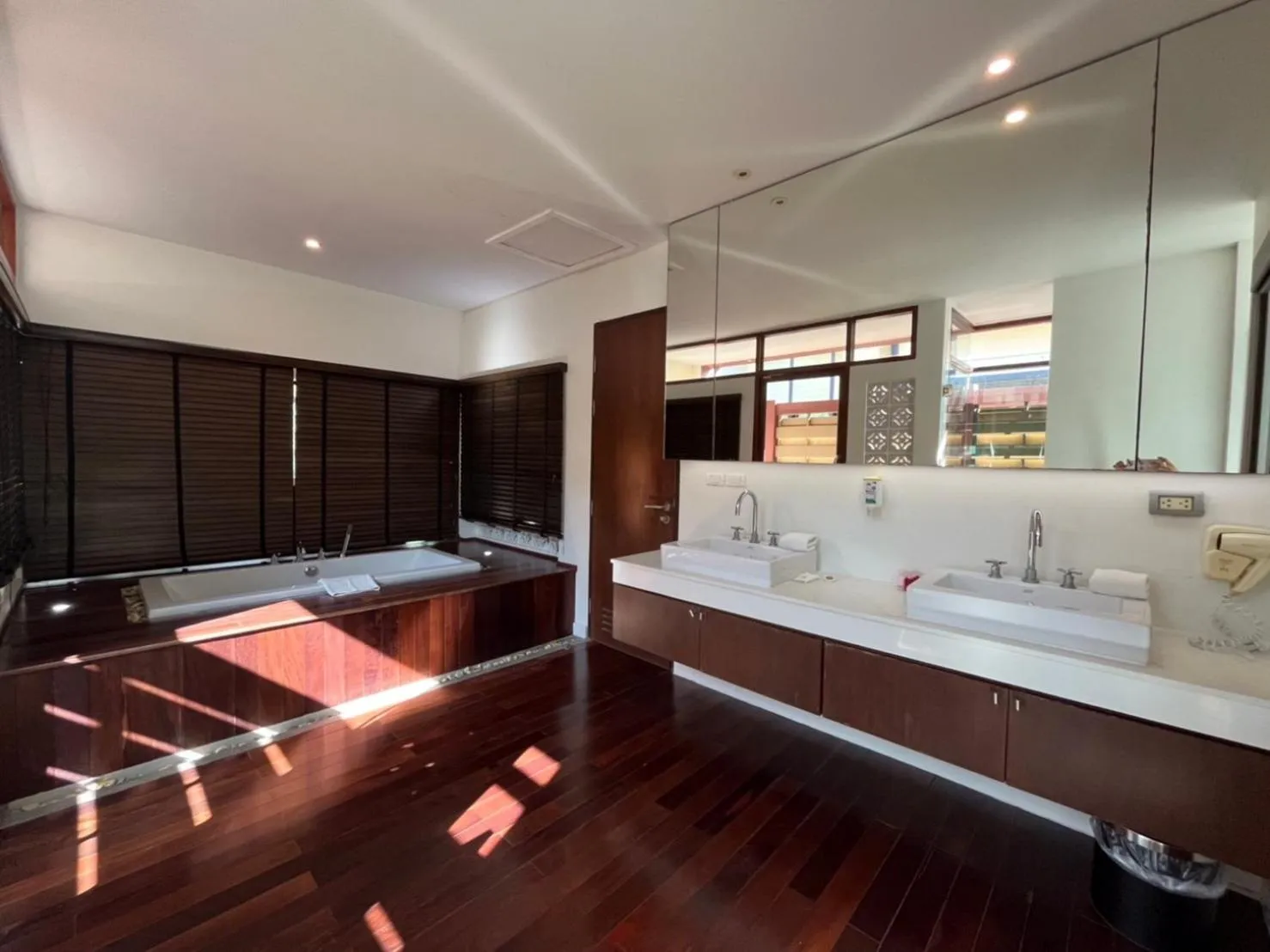 Bathroom, Bed in Amatapura Beachfront Villa 10 , SHA Certified