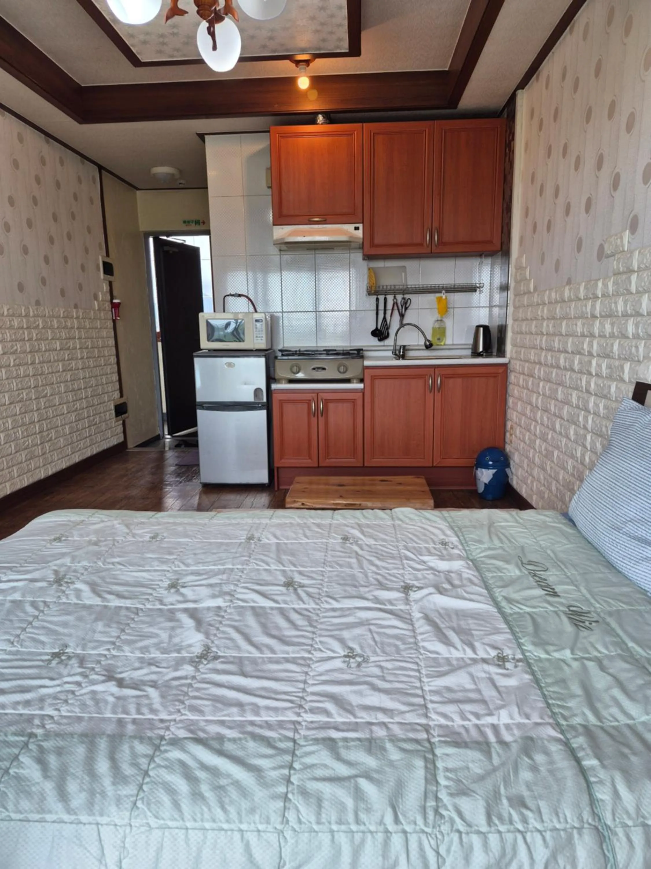 Property building, Bed in Jun House