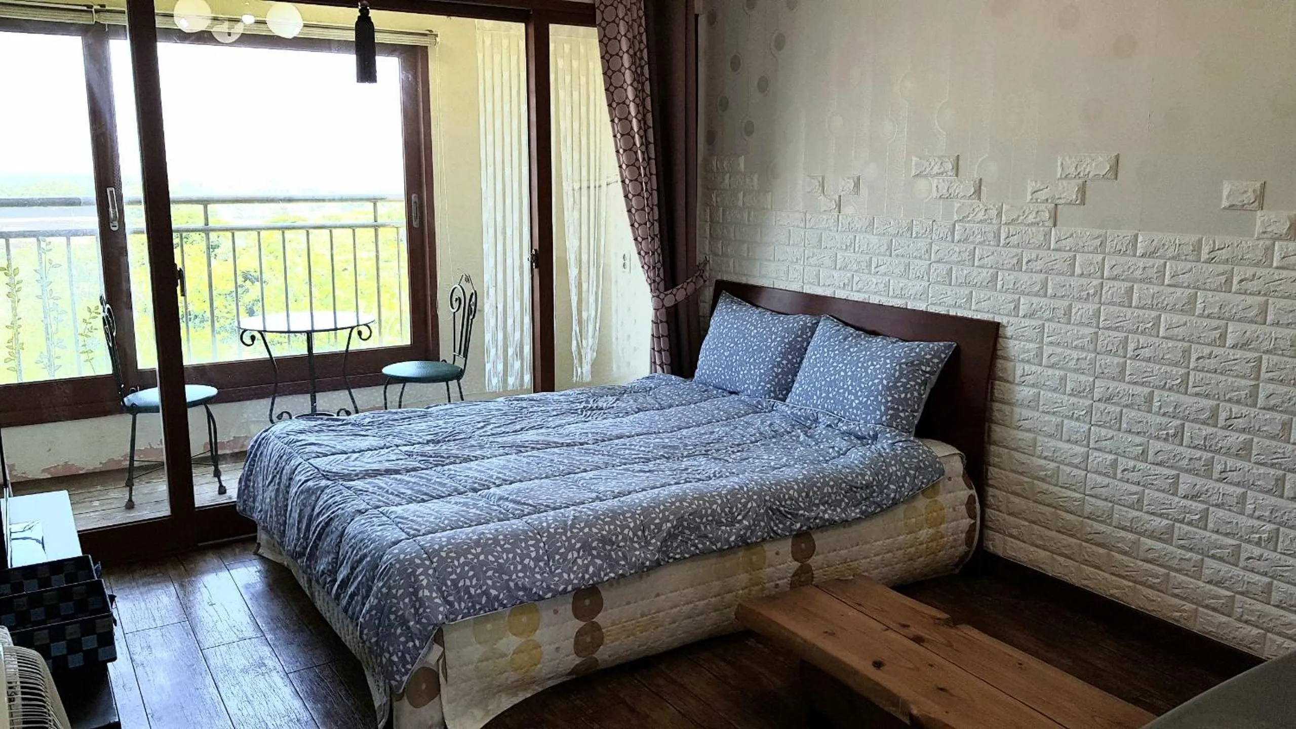 Photo of the whole room, Bed in Jun House