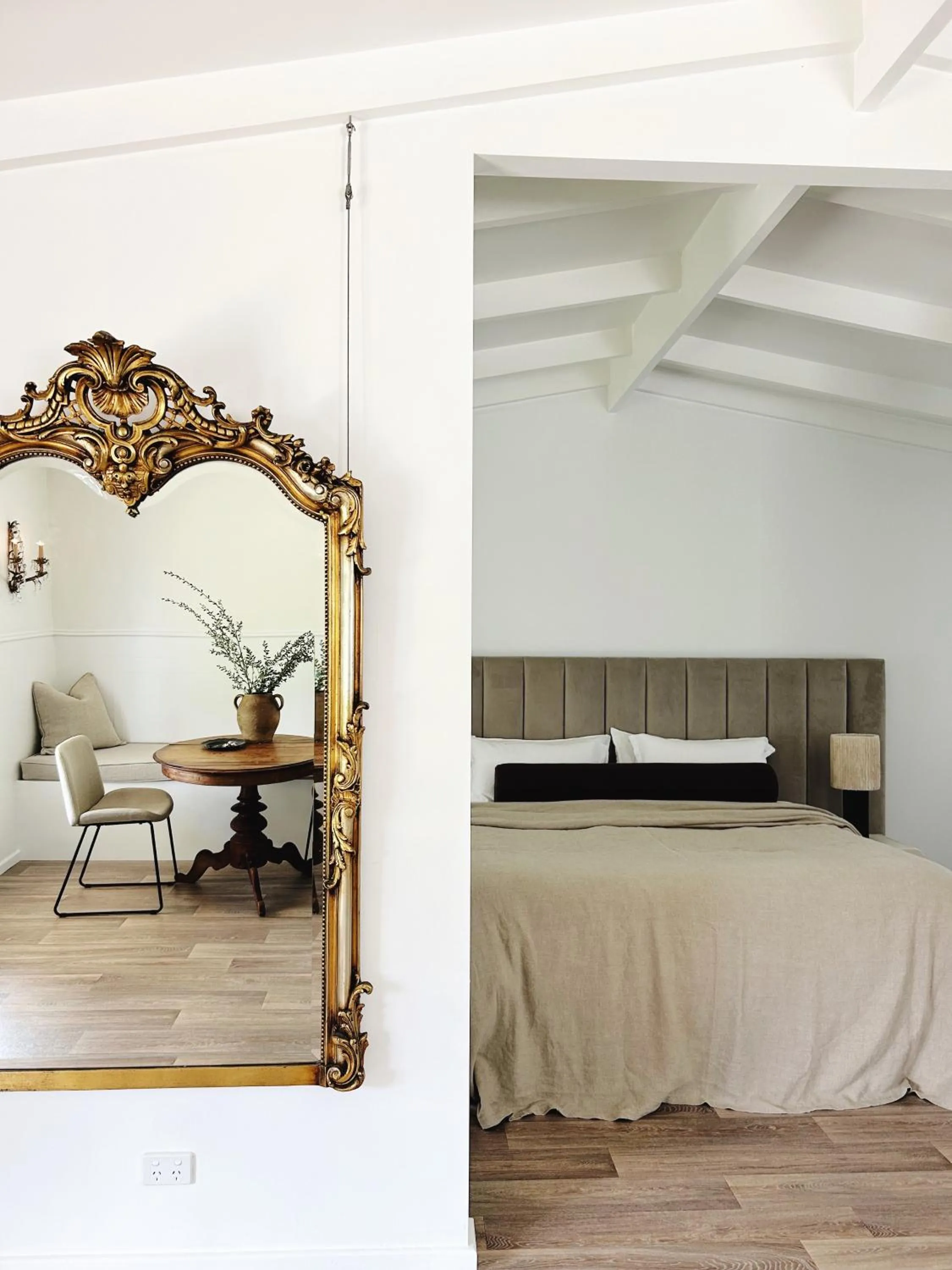 Esperance Chalet Village