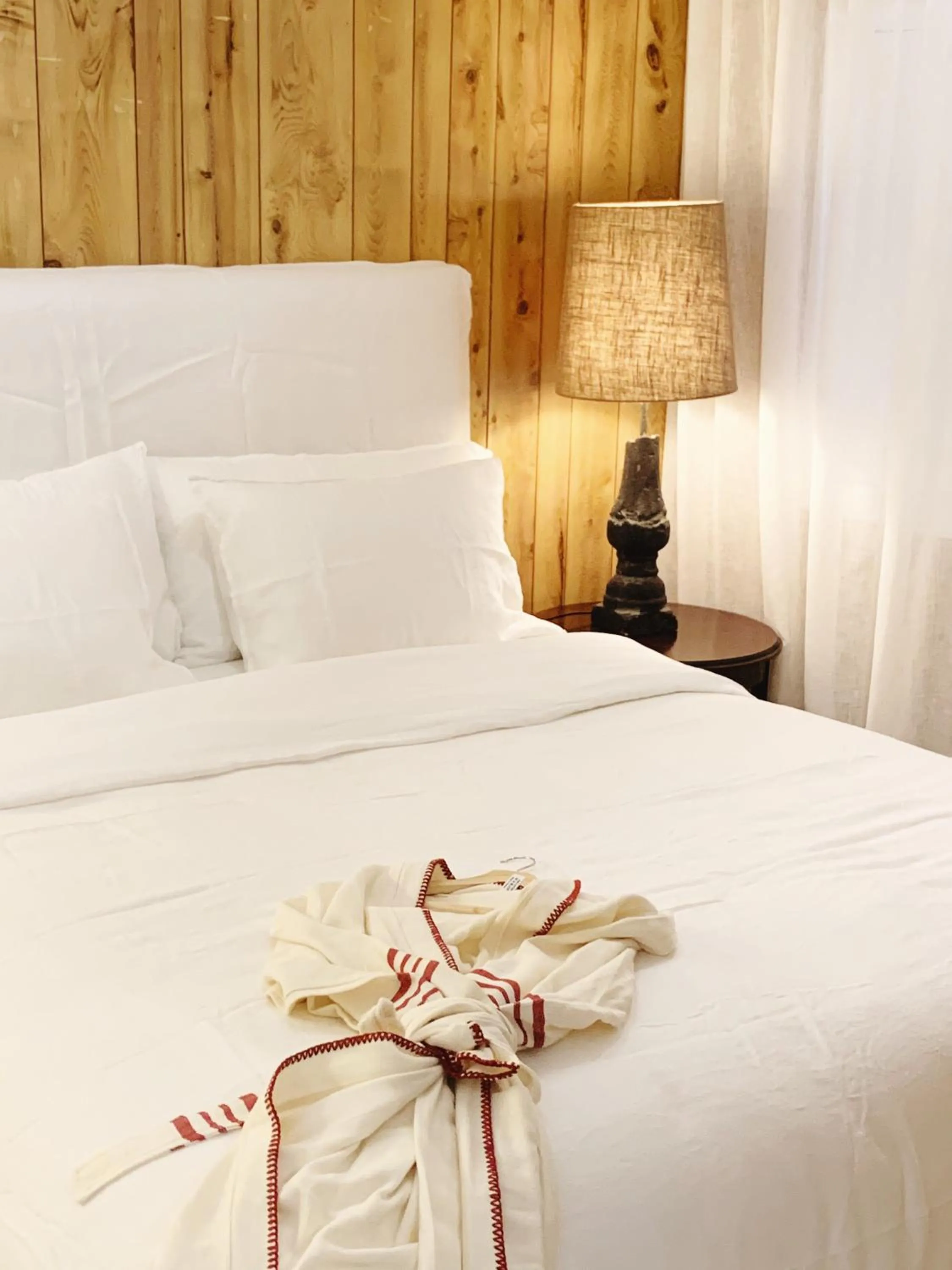 Bed in Esperance Chalet Village