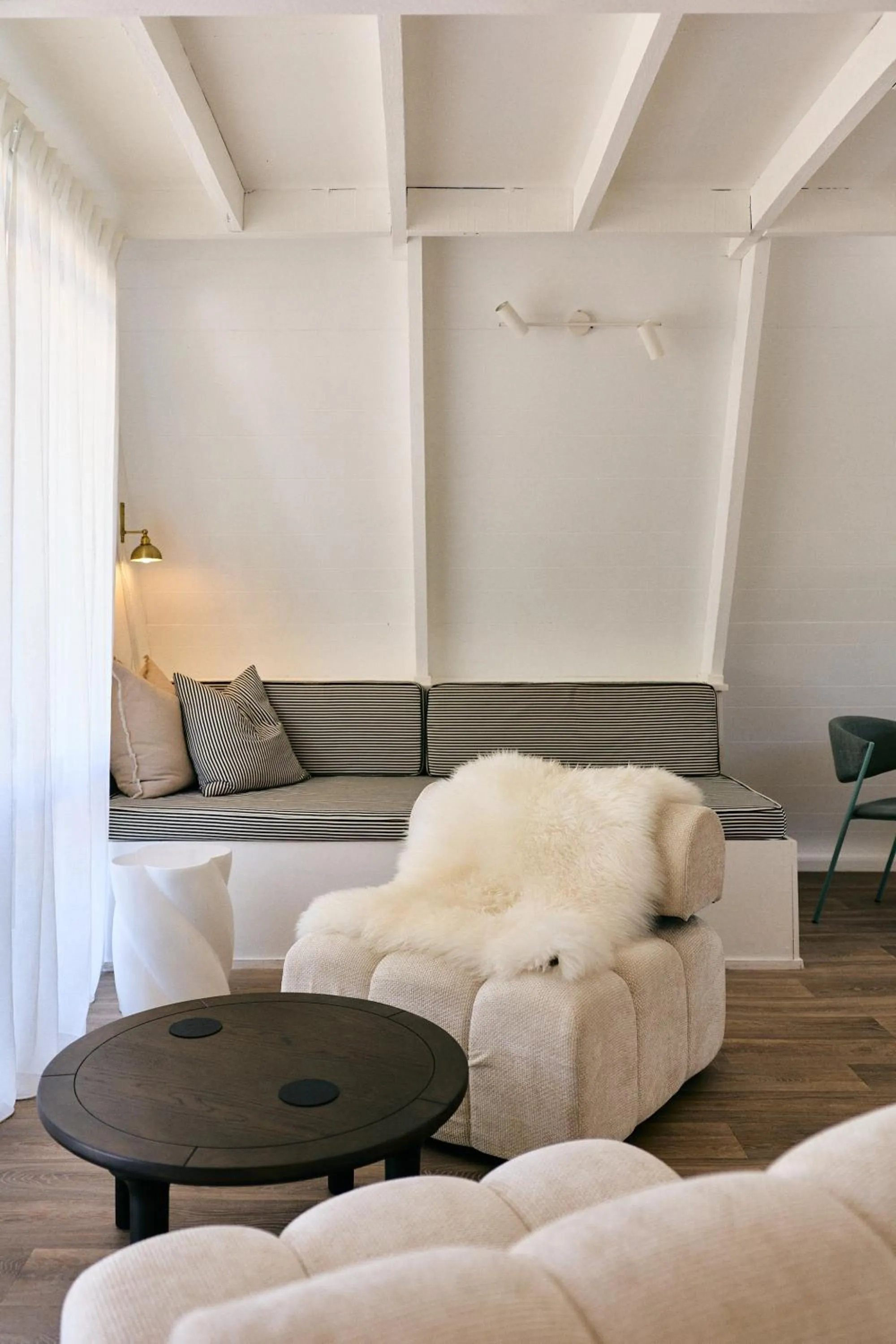 Esperance Chalet Village