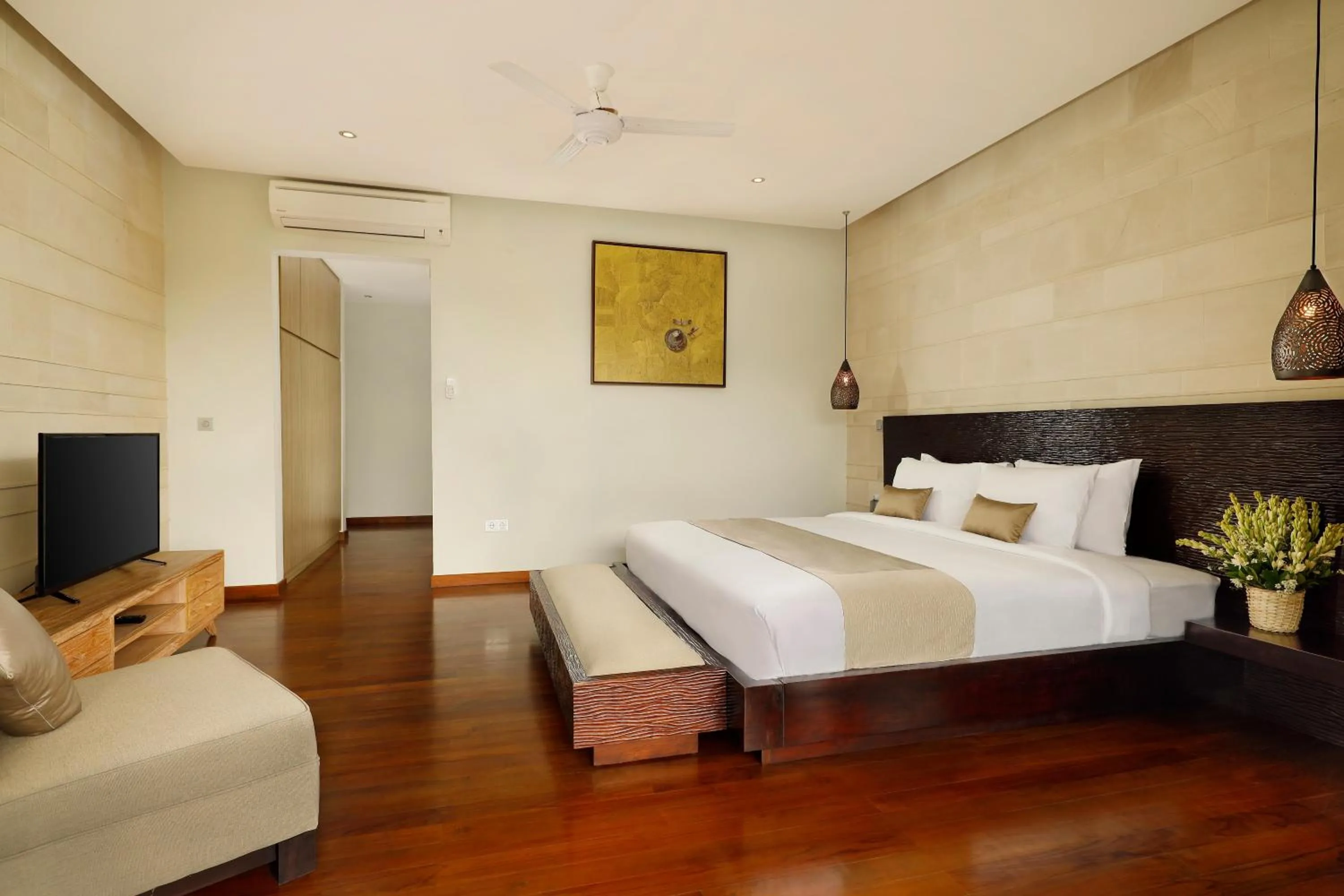 Bed in Villa Tenang by Nakula