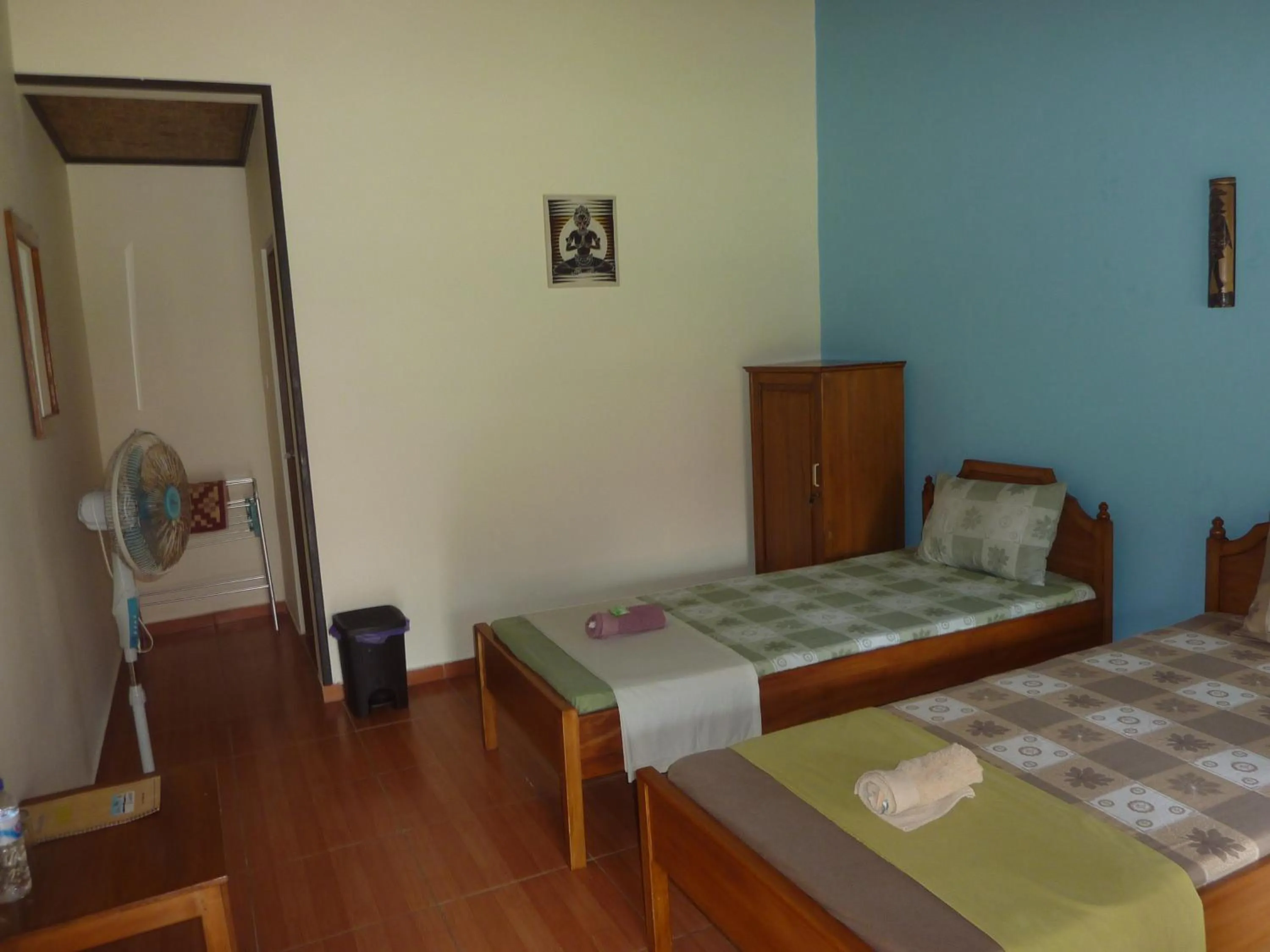 Photo of the whole room, Bed in Java Lagoon