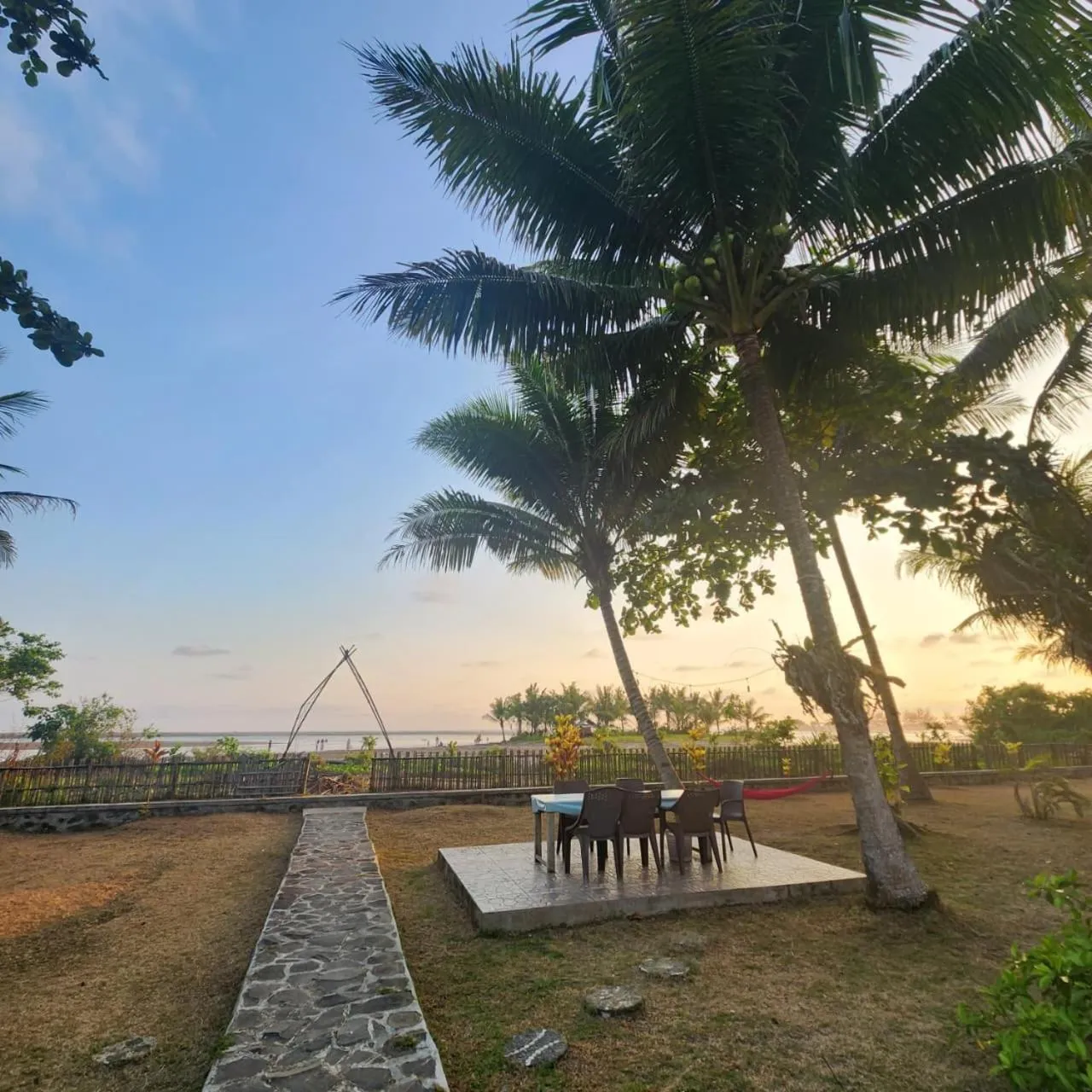 Restaurant/places to eat in Java Lagoon