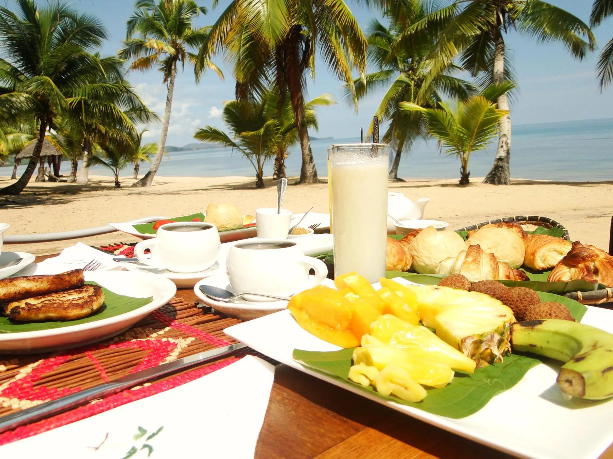 Continental breakfast in Eden Lodge