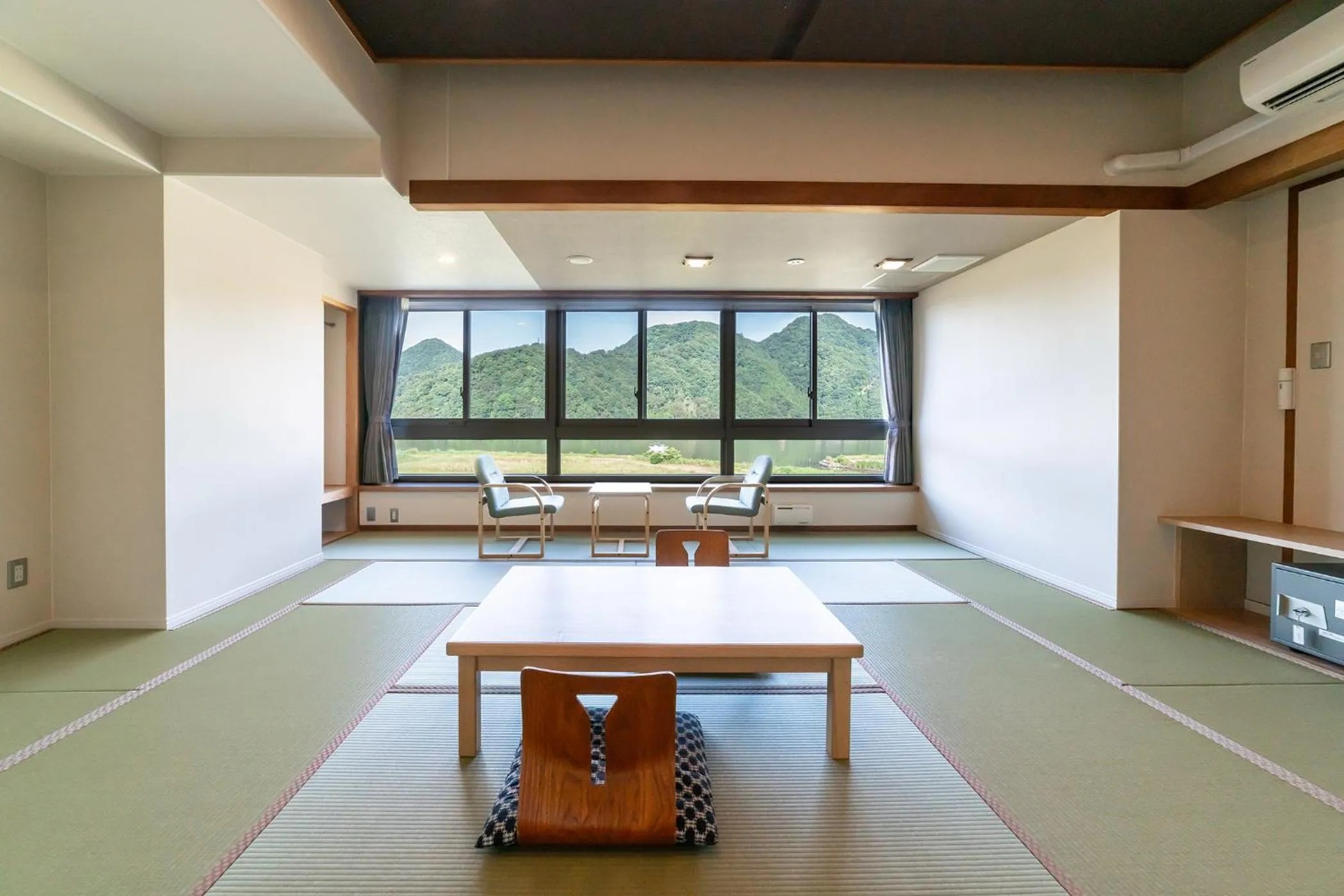 Photo of the whole room in Ooedo Onsen Monogatari Premium Kinosaki