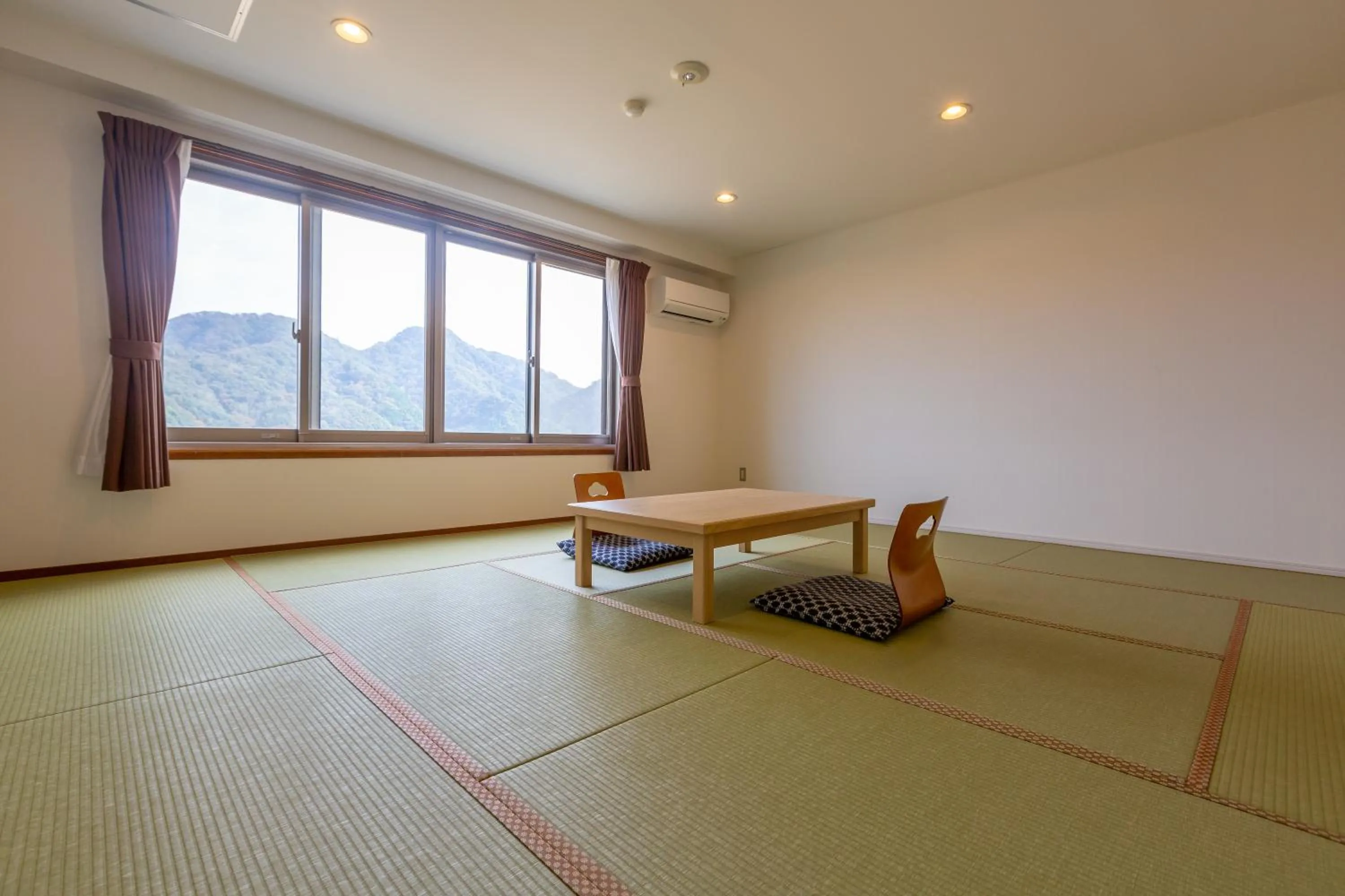 Photo of the whole room in Ooedo Onsen Monogatari Premium Kinosaki