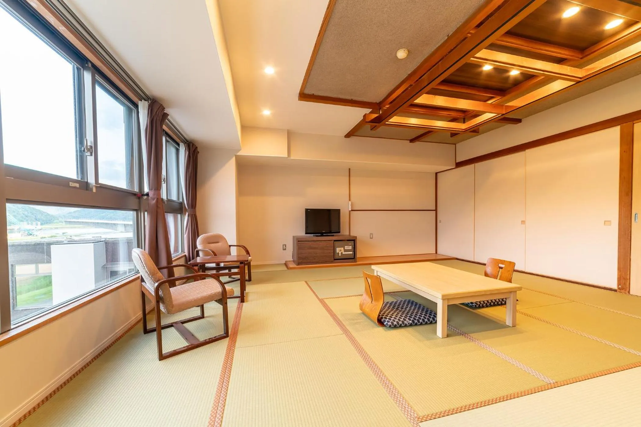 Photo of the whole room in Ooedo Onsen Monogatari Premium Kinosaki