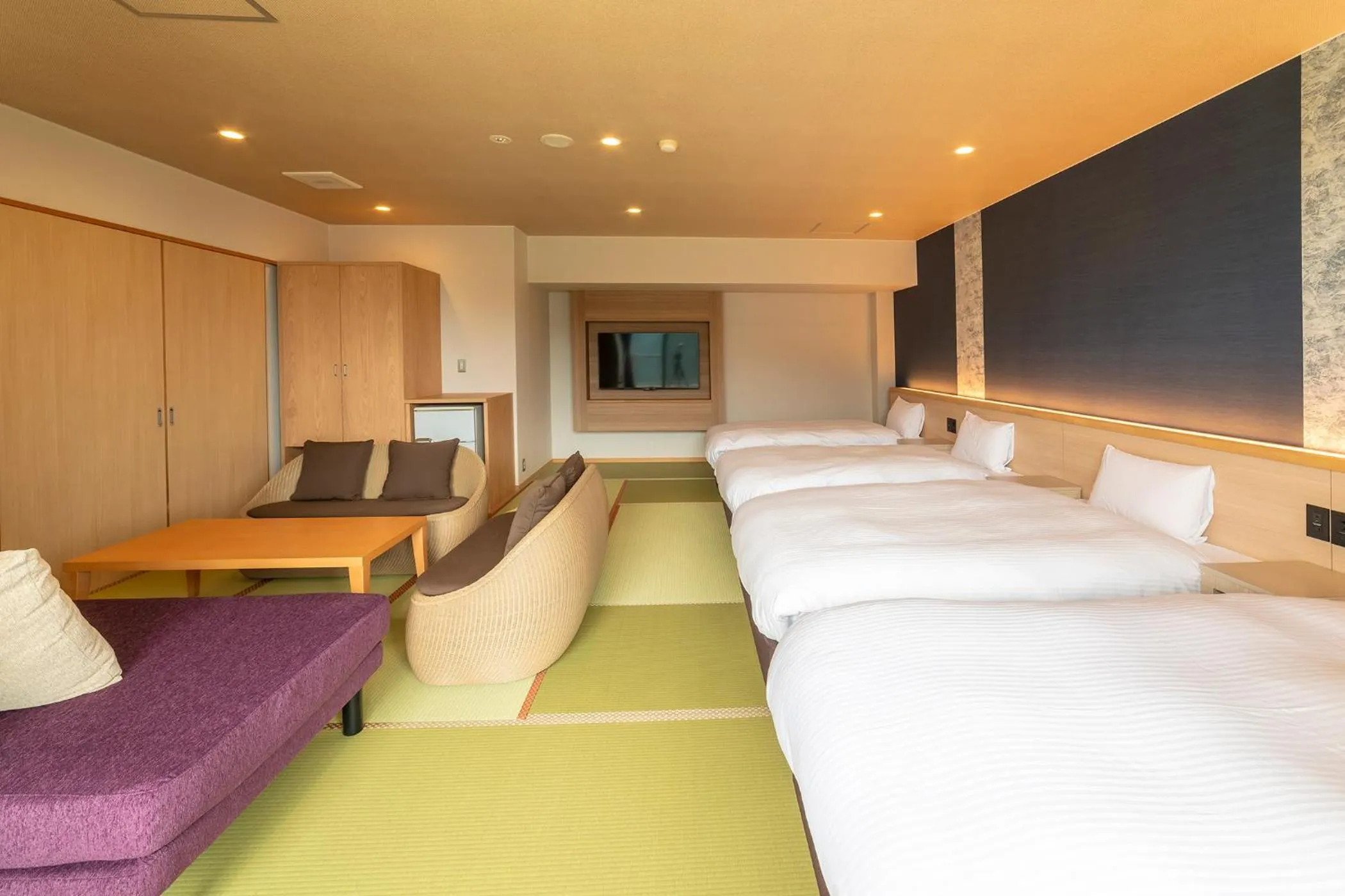 Photo of the whole room, Bed in Ooedo Onsen Monogatari Premium Kinosaki