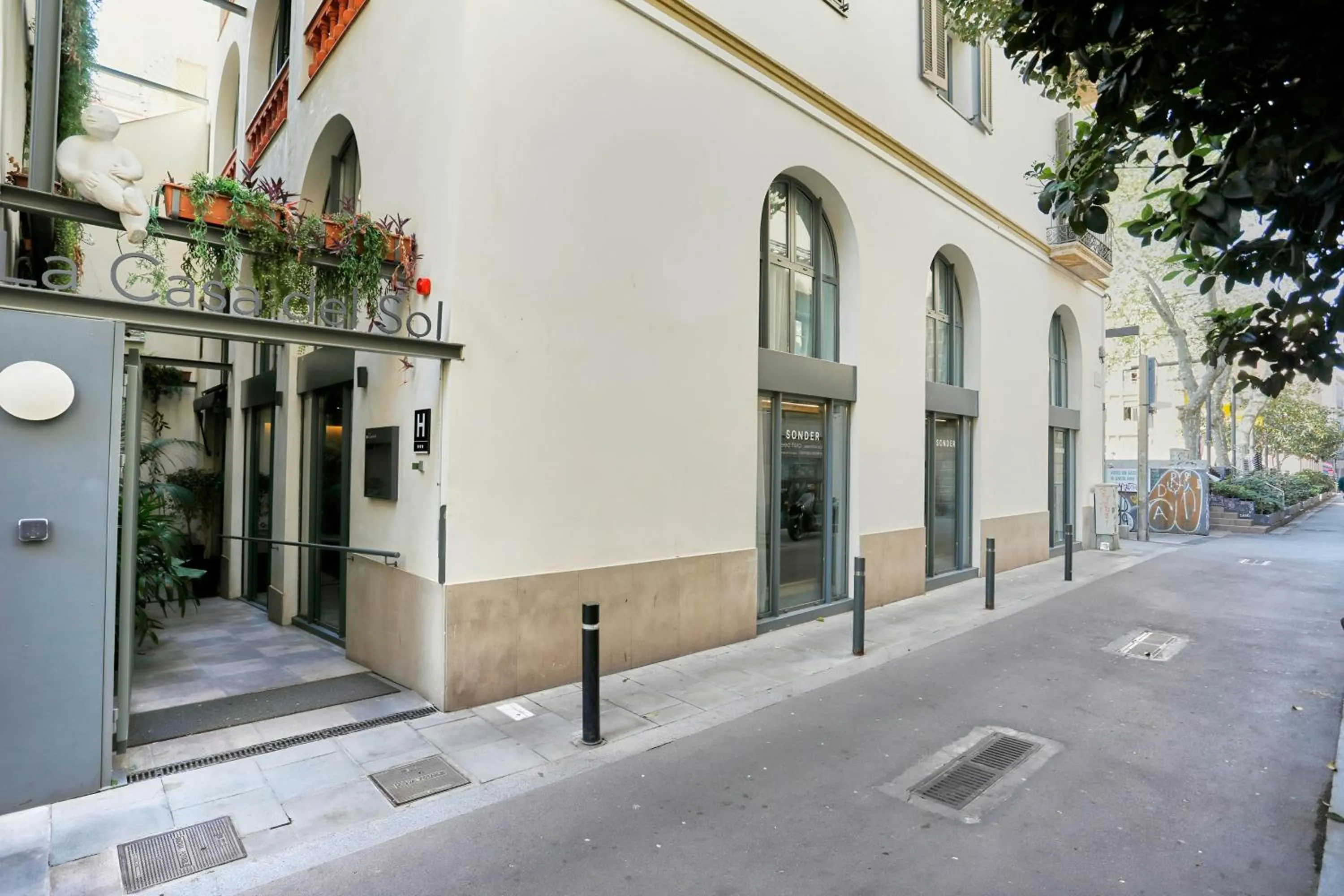 View (from property/room) in La Casa Del Sol Hotel Gracia District, Sonder by Marriott Bonvoy