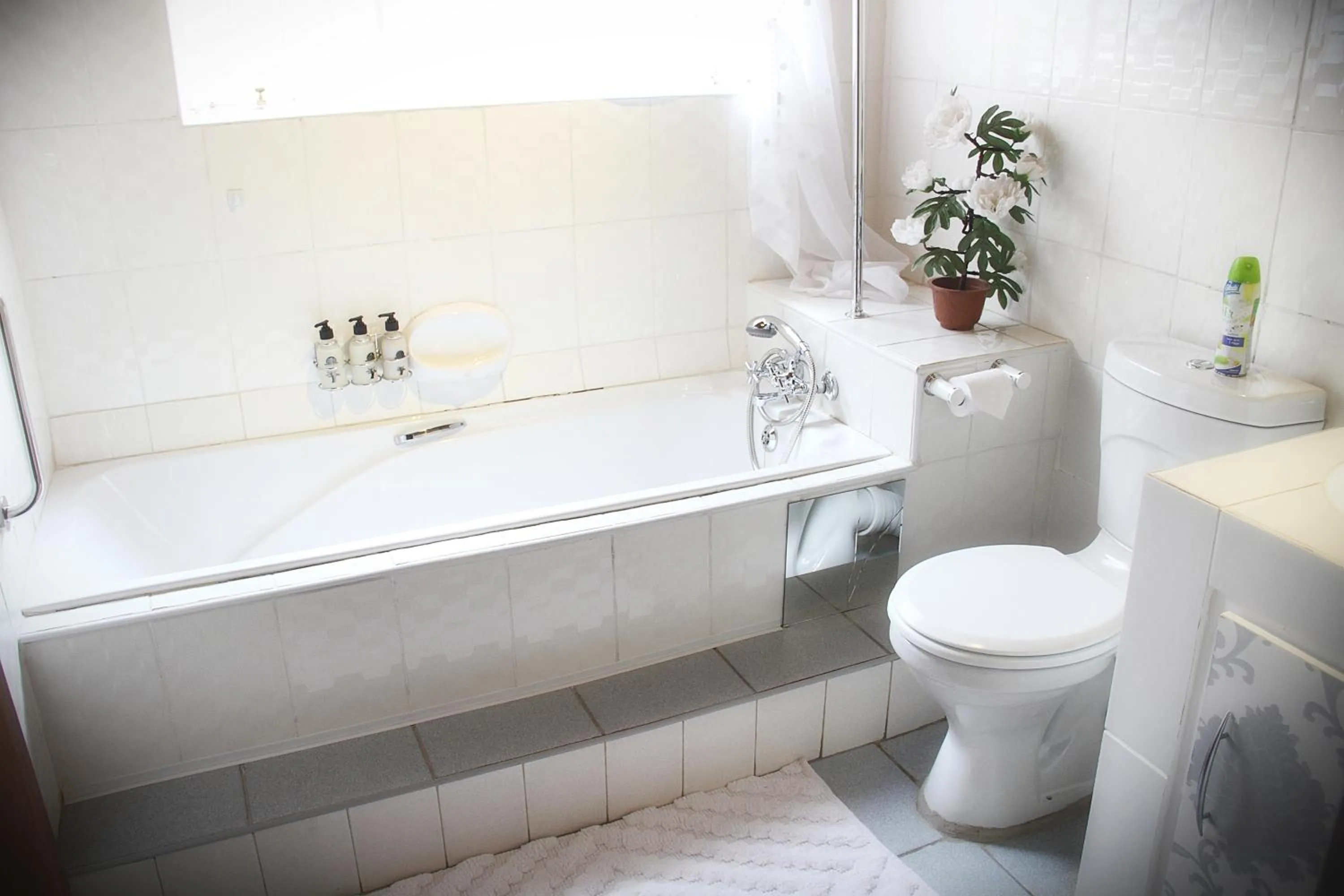 Bathroom in Belle Vue Guesthouse