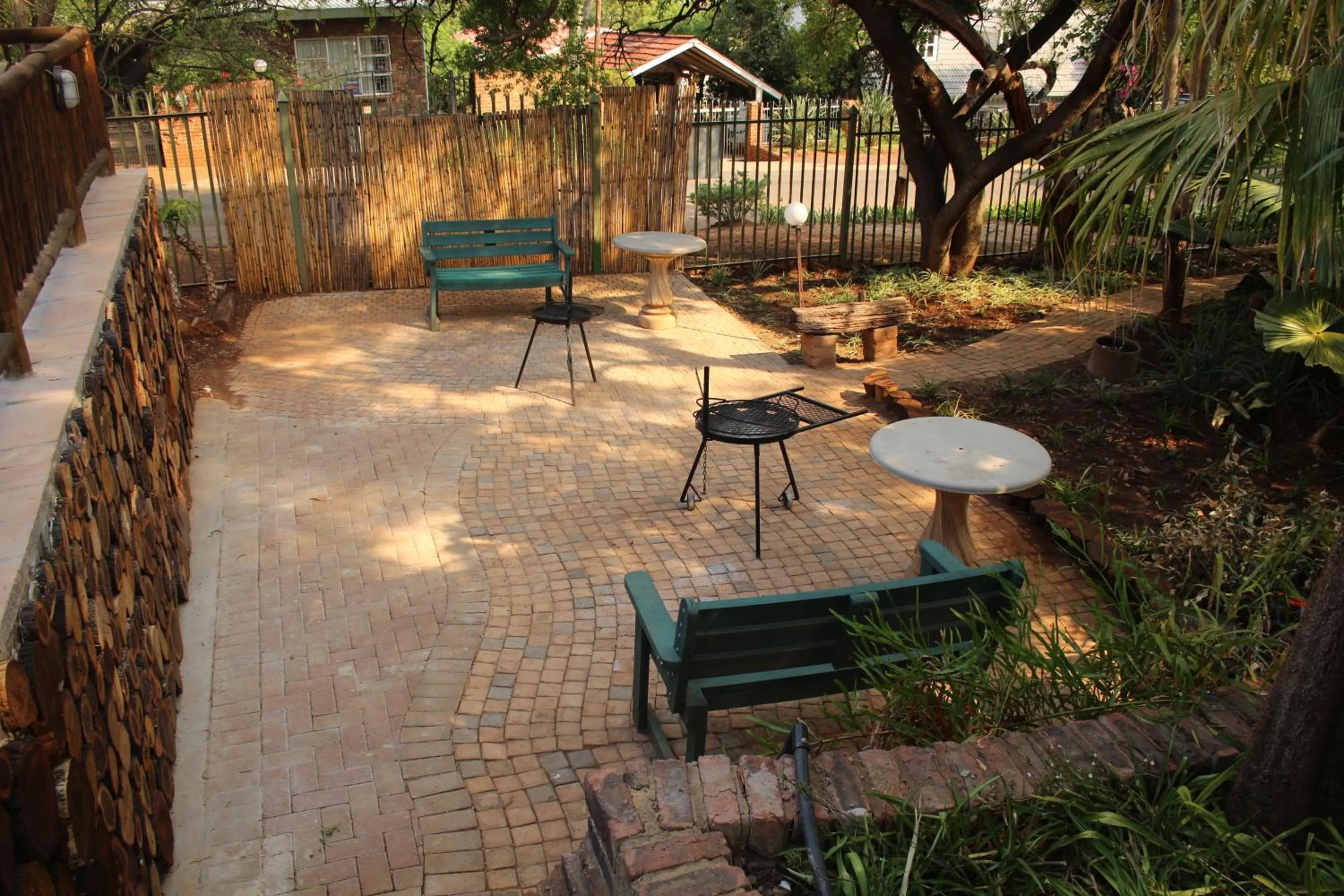 BBQ facilities in Belle Vue Guesthouse