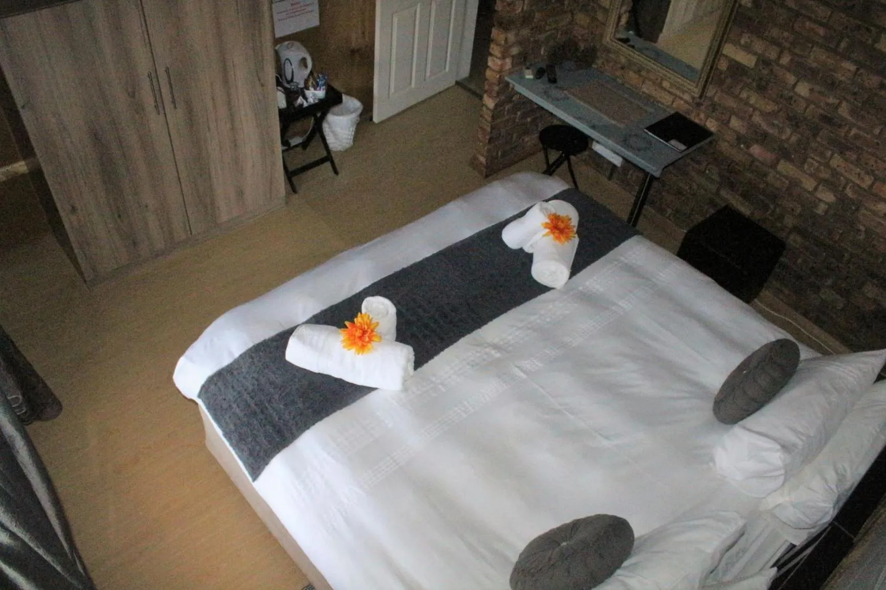 Photo of the whole room, Bed in Belle Vue Guesthouse