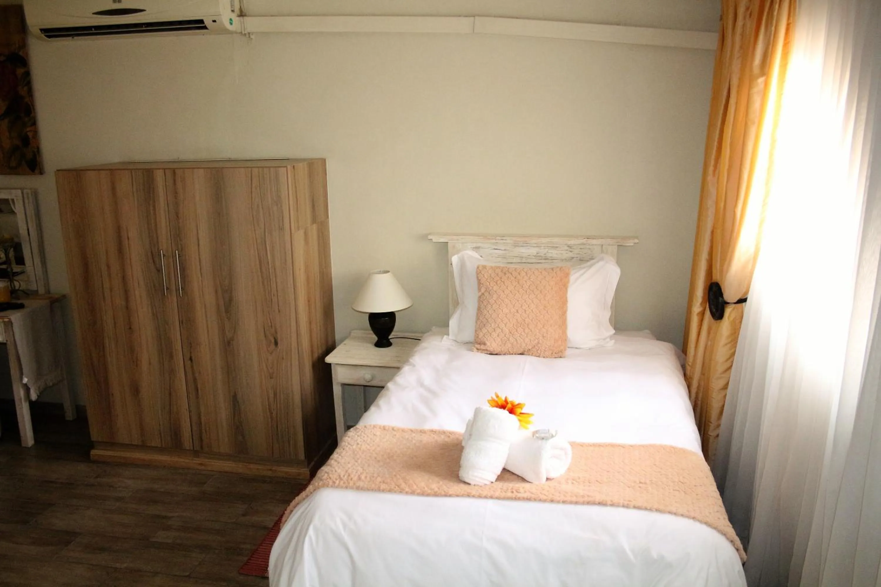 Bedroom, Bed in Belle Vue Guesthouse