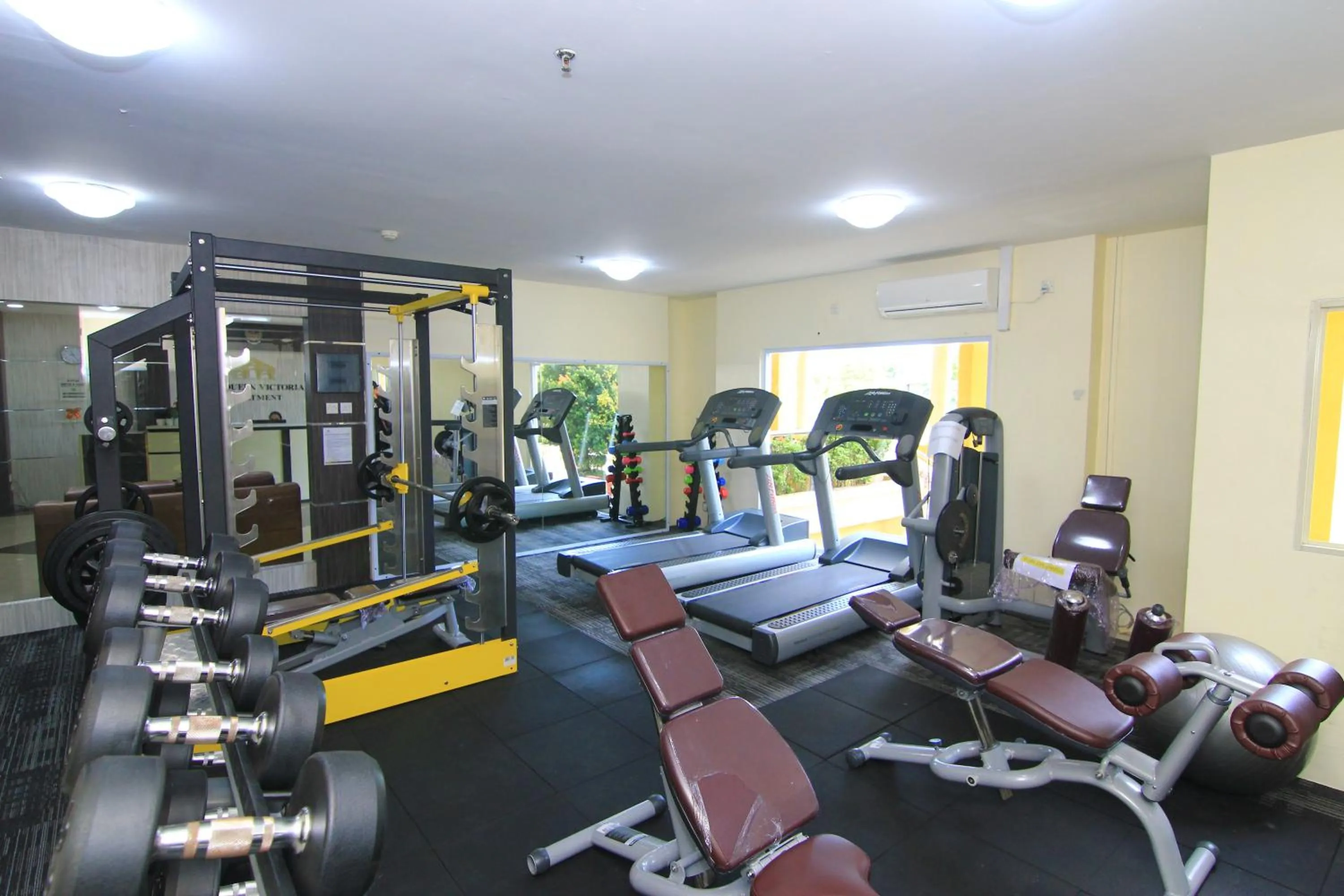Fitness centre/facilities in Queen Victoria Apartment Batam