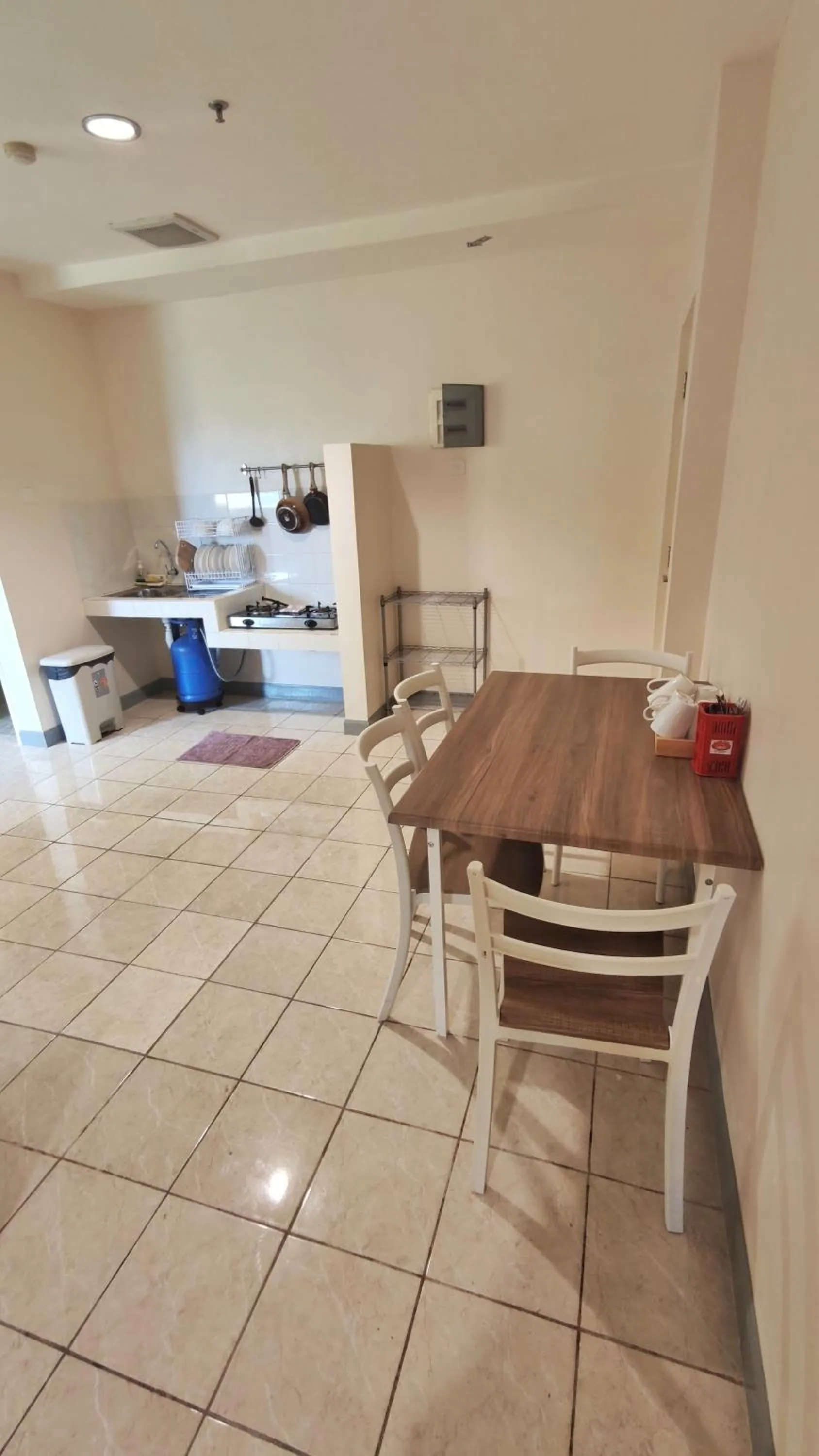 Dining area in Queen Victoria Apartment Batam