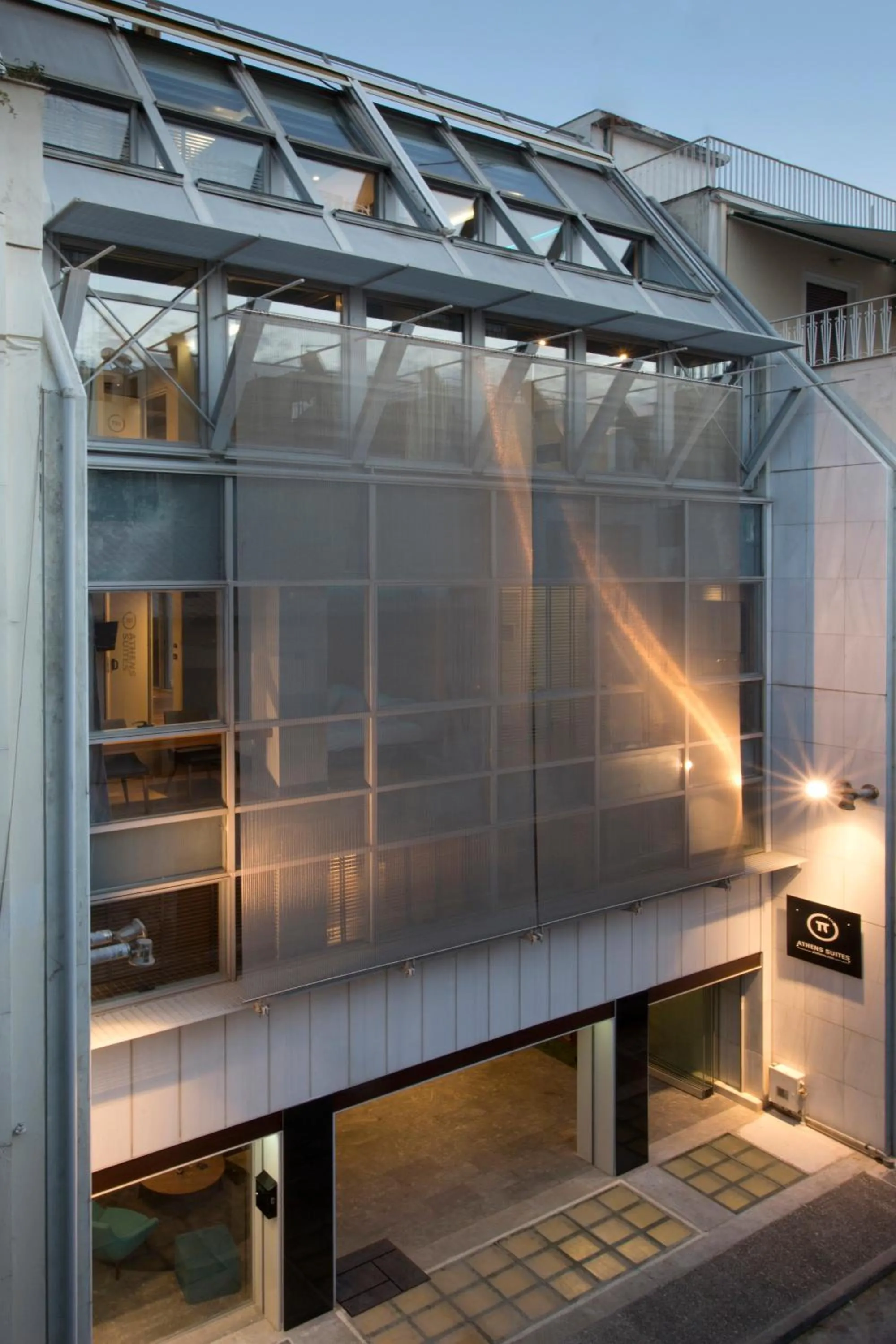 Facade/entrance in Pi Athens