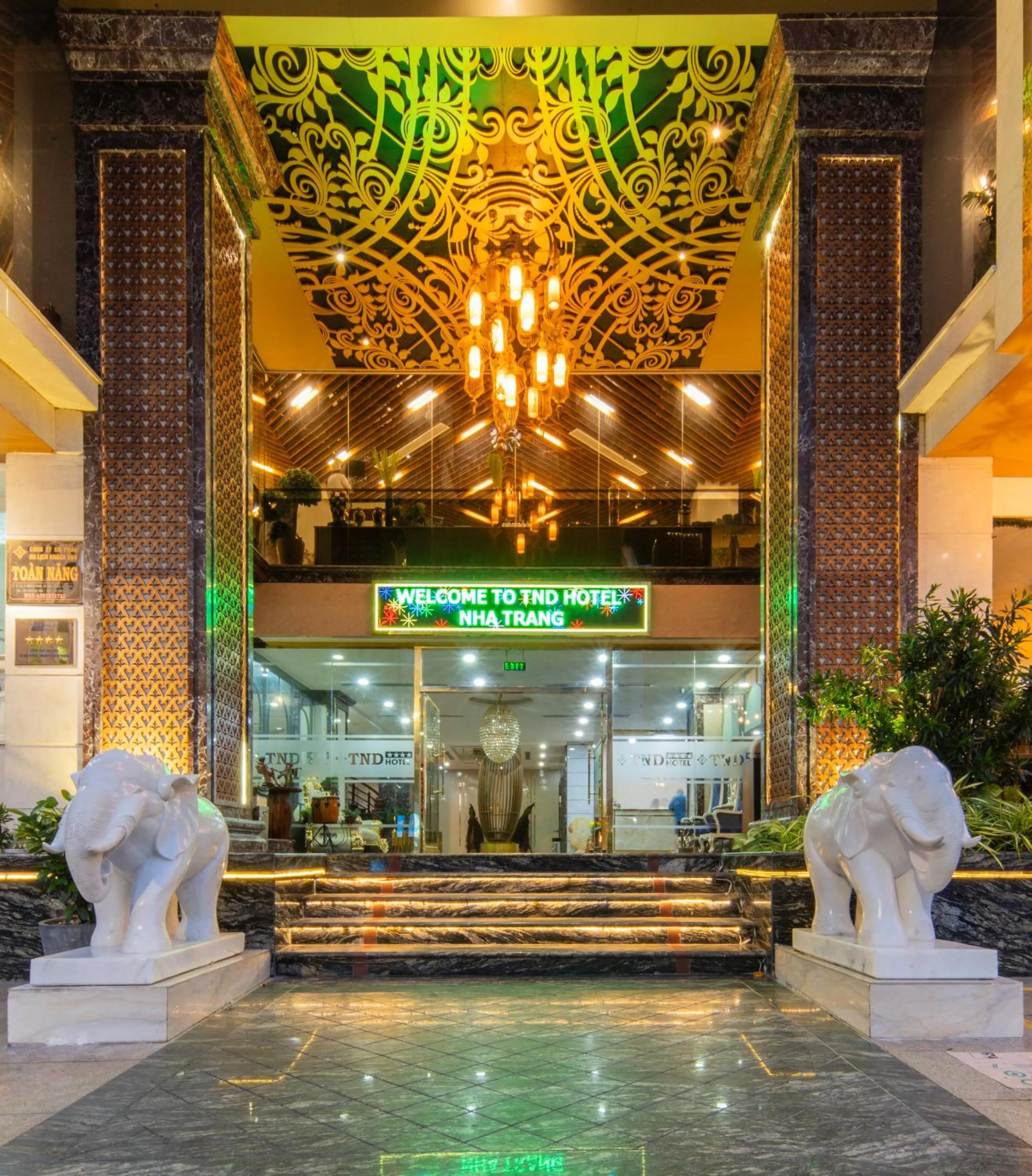 Facade/entrance in TND Hotel