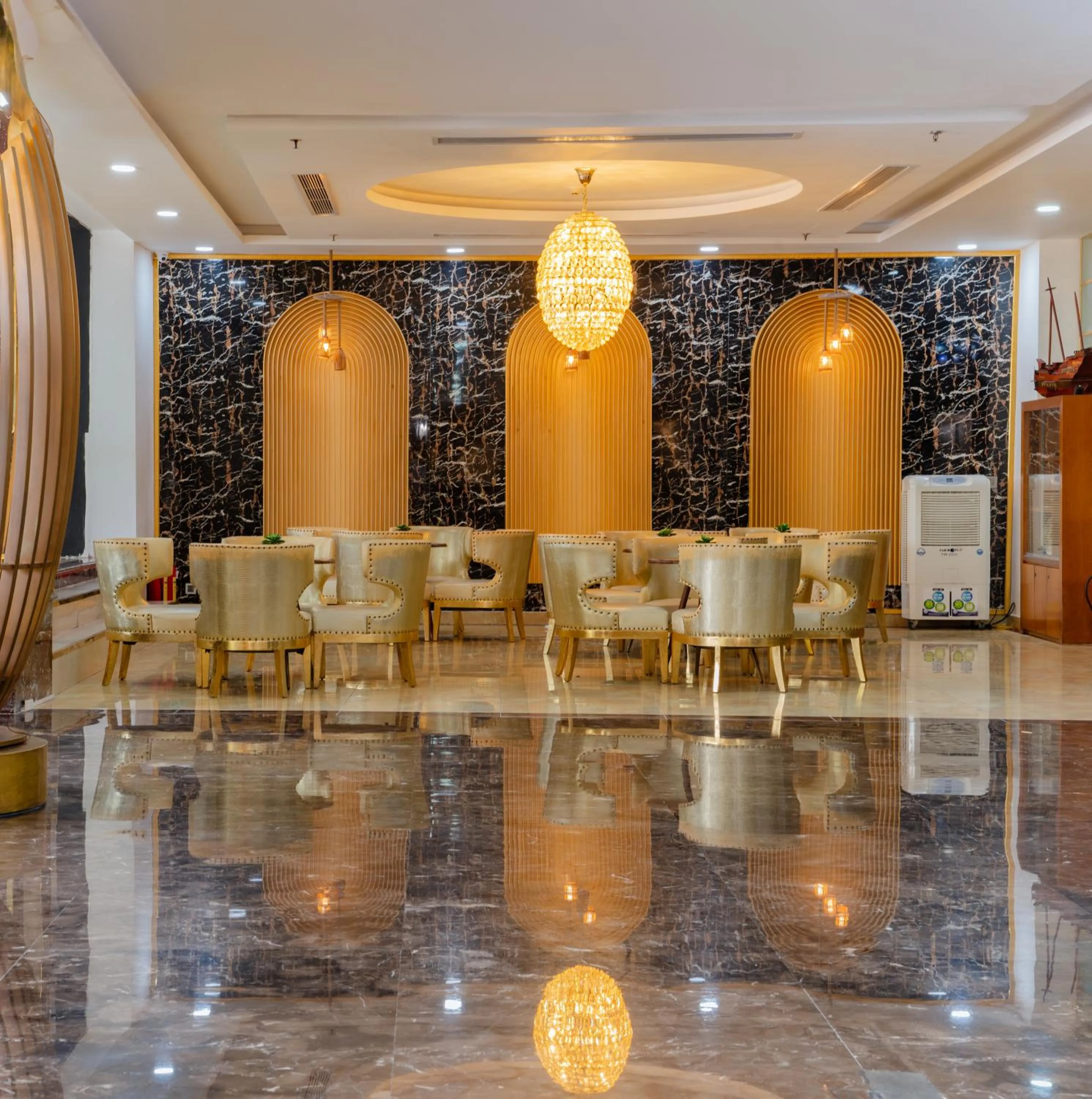 On-site shops in TND Hotel