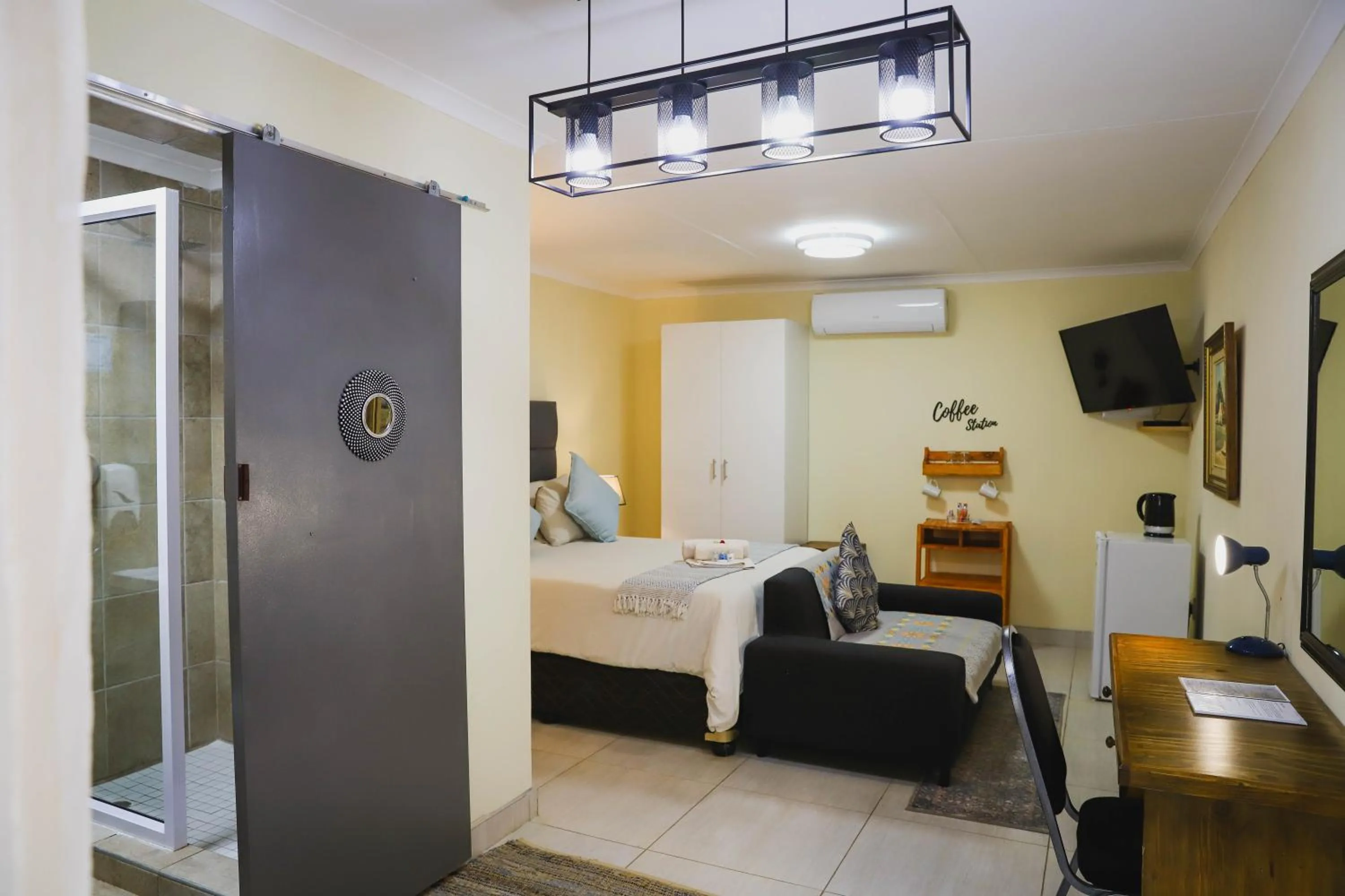 Bed in Maroela Guest Lodge