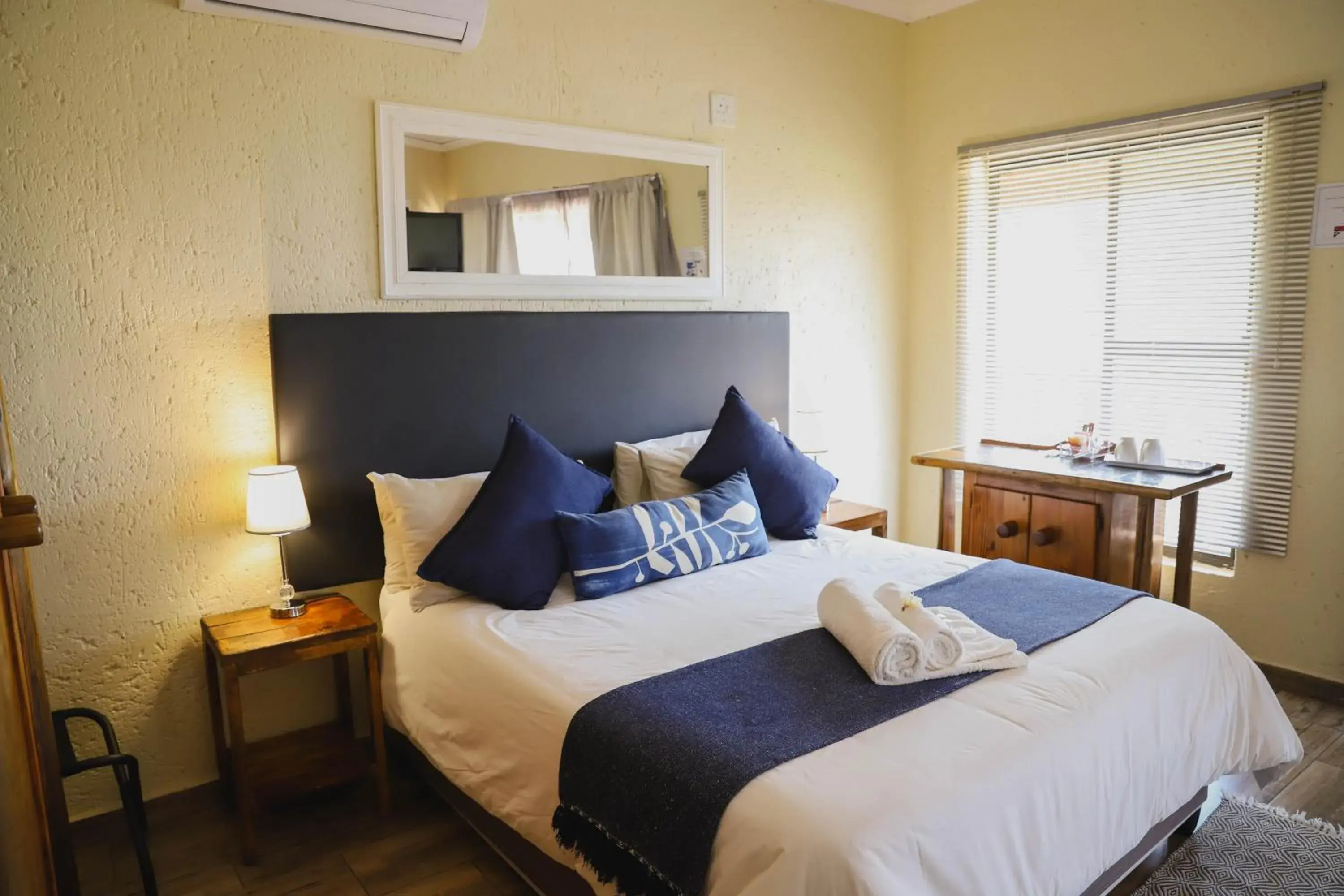 Standard Twin Room with Mountain View - single occupancy in Maroela Guest Lodge Standard Twin Room with Mountain View - single occupancy in Maroela Guest Lodge