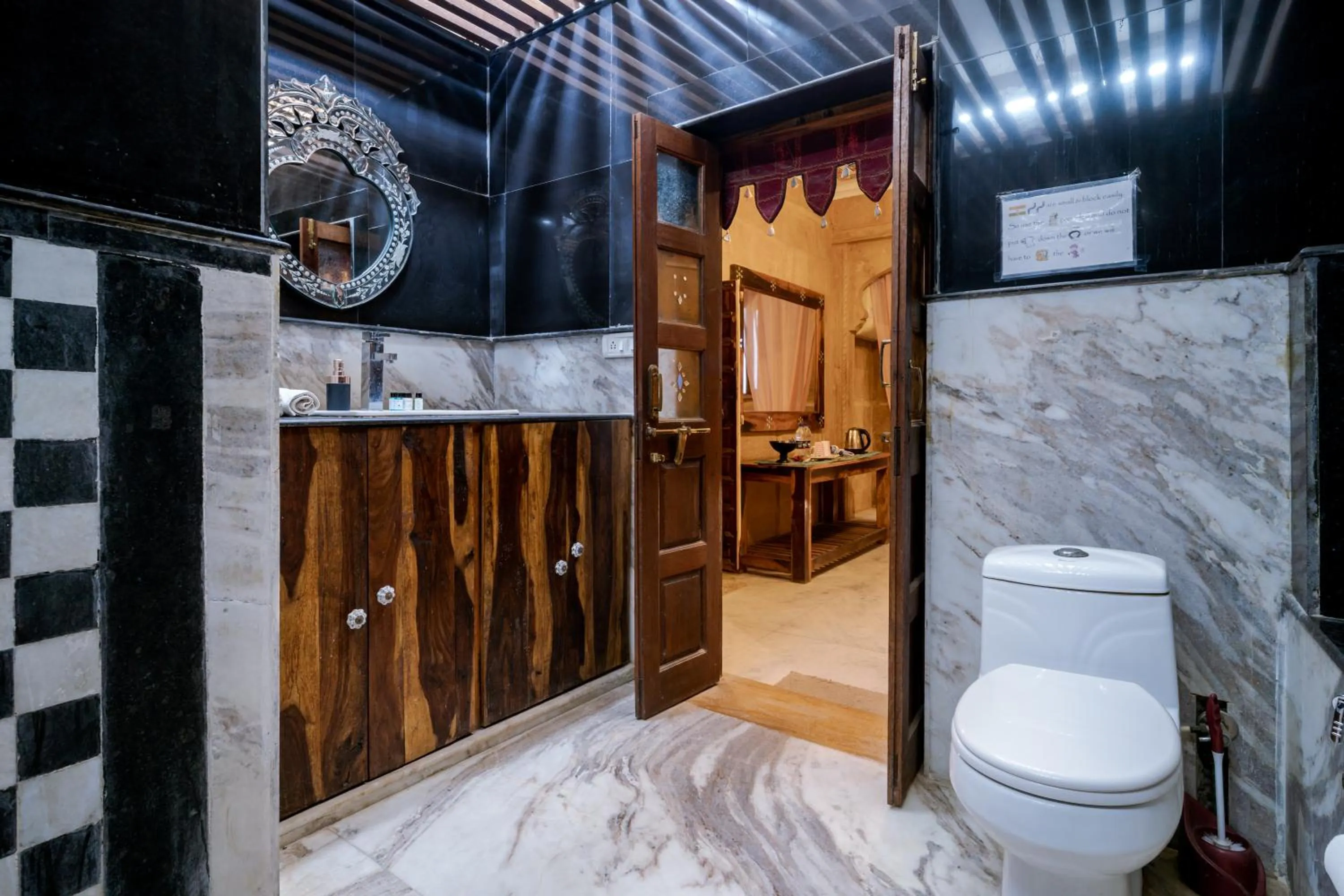 Bathroom in Moustache Jaisalmer