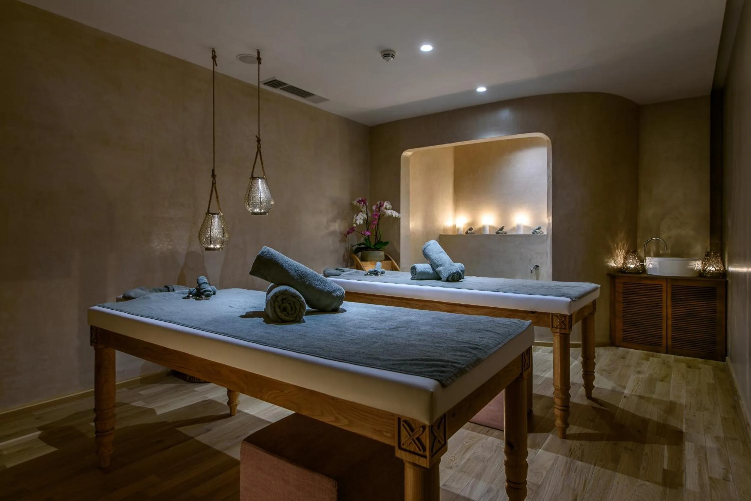 Bed in Stella Island Luxury Resort & Spa (Adults Only)