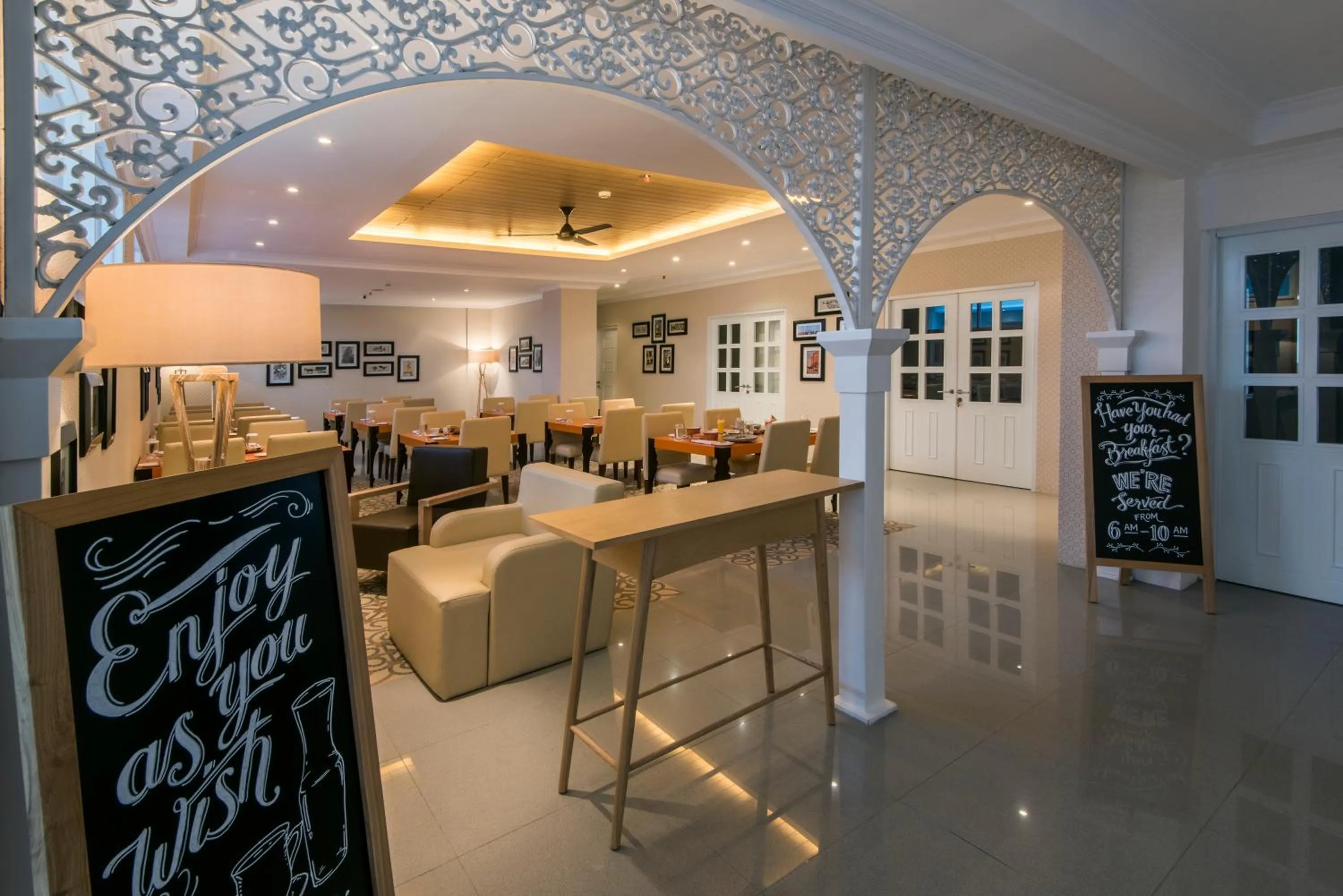 Restaurant/places to eat in Yan's House Hotel