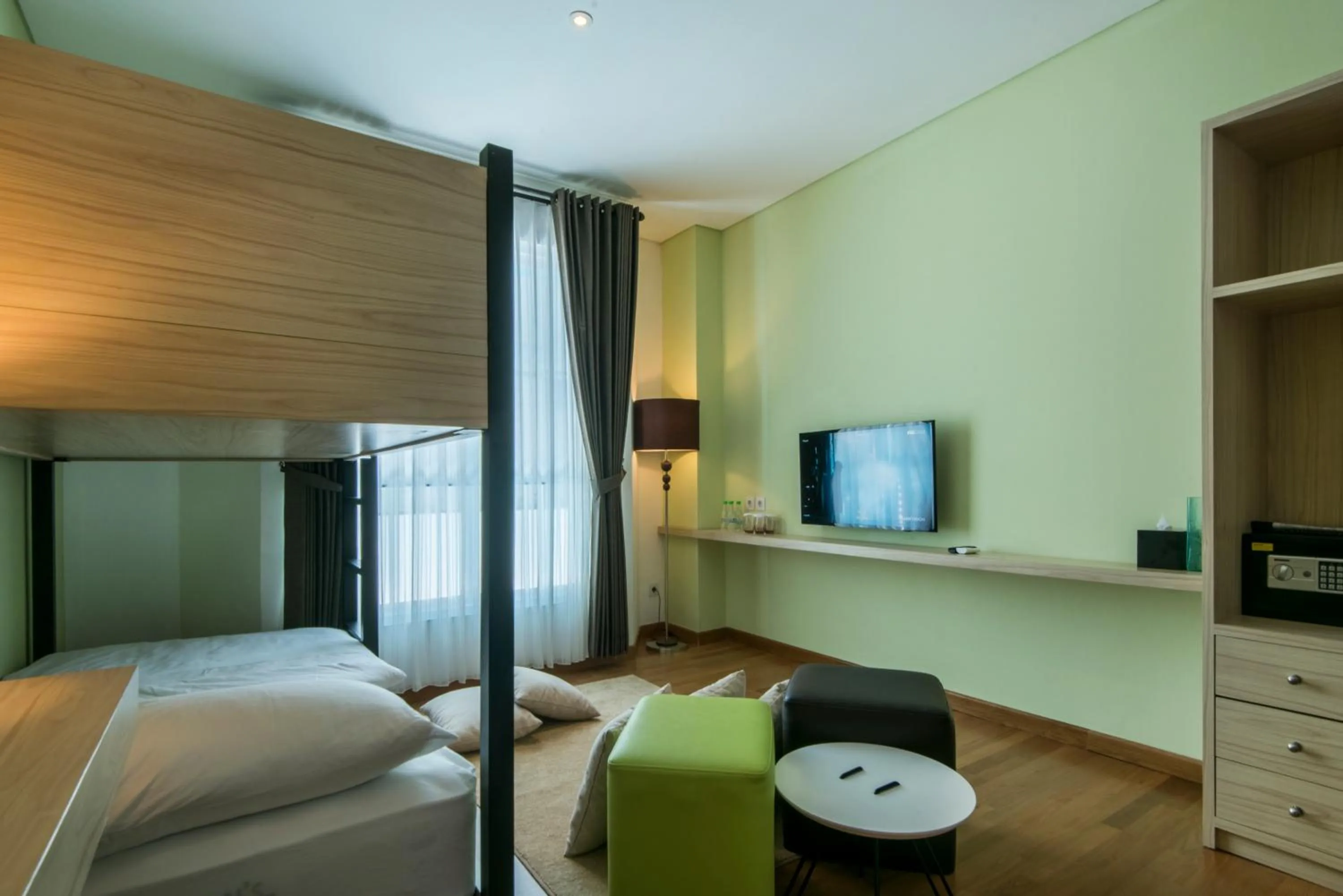 bunk bed, Bed in Yan's House Hotel