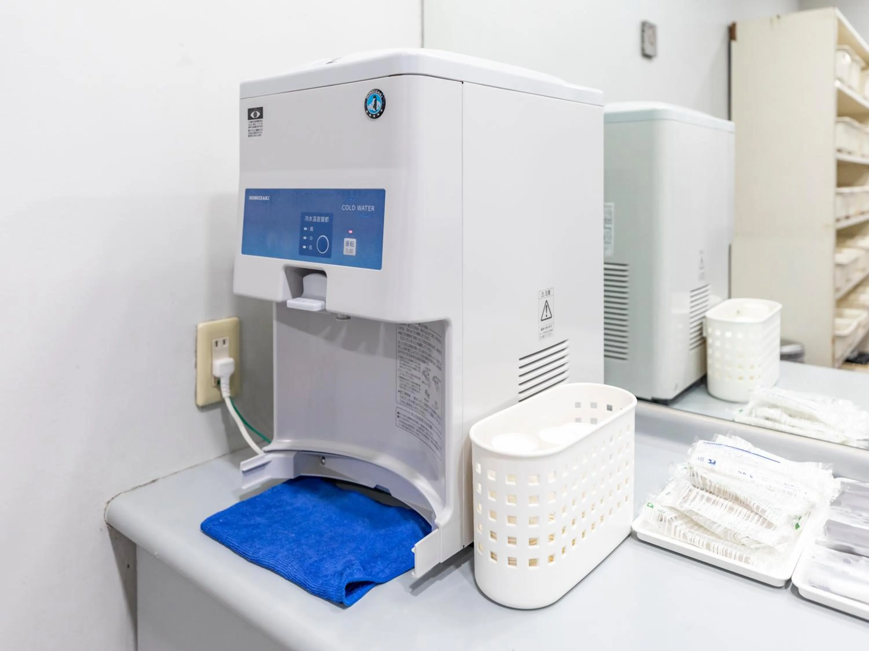 Public Bath in Century Plaza Hotel