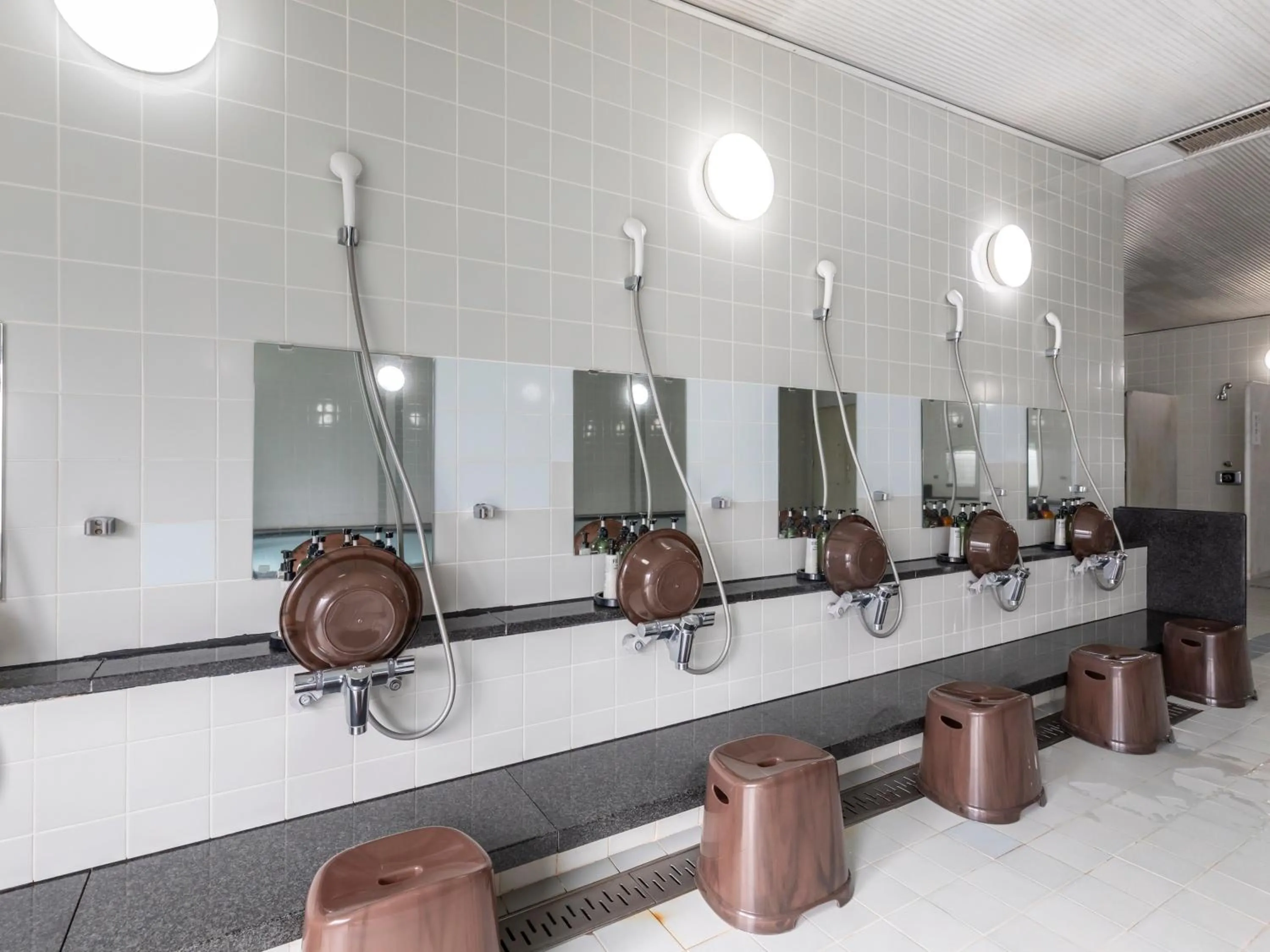 Public Bath in Century Plaza Hotel