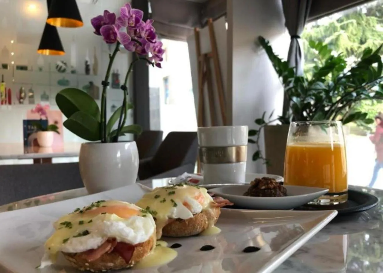 Food and drinks in Grand Hotel Bonavia