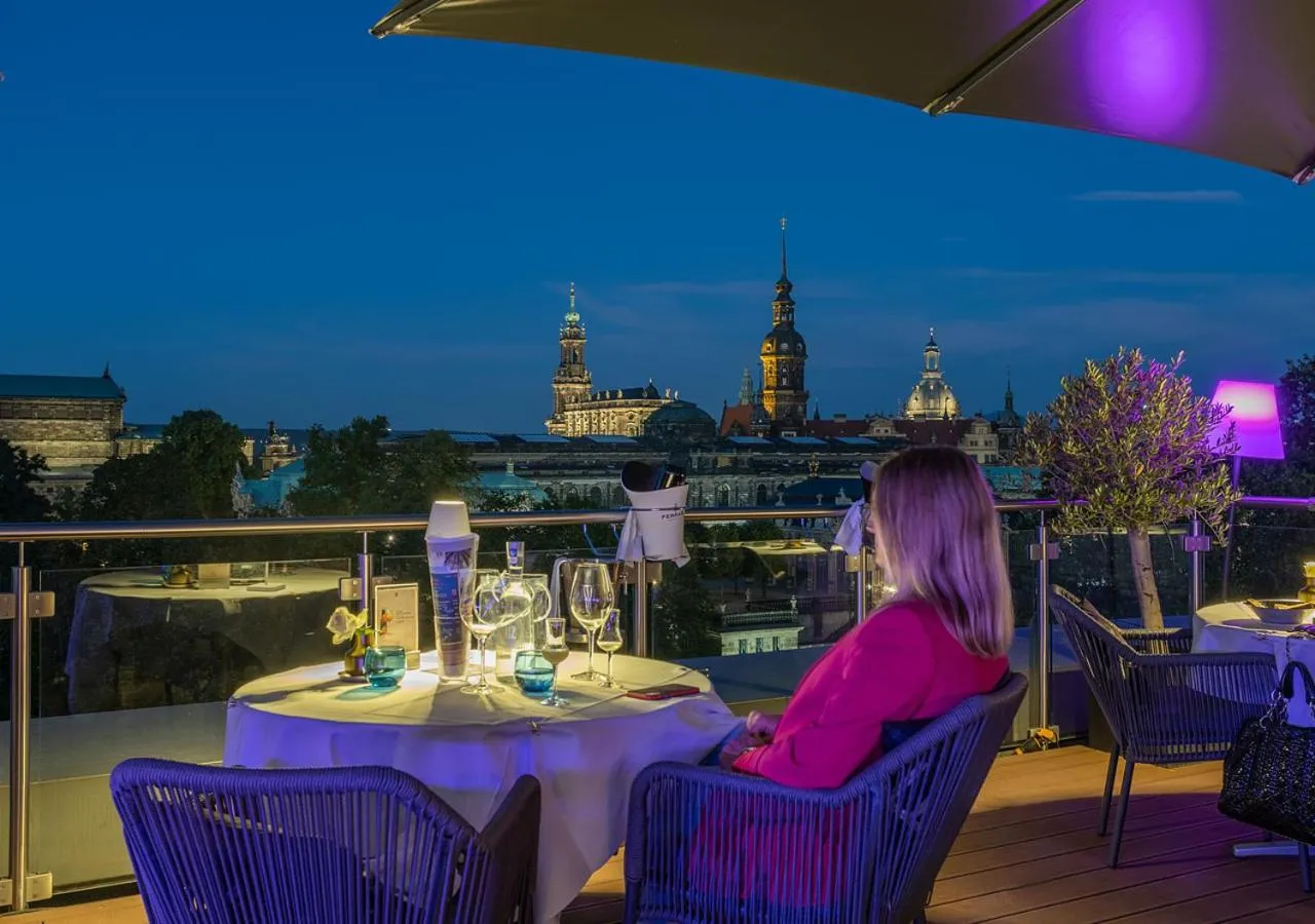 Restaurant/places to eat in Residenz am Zwinger