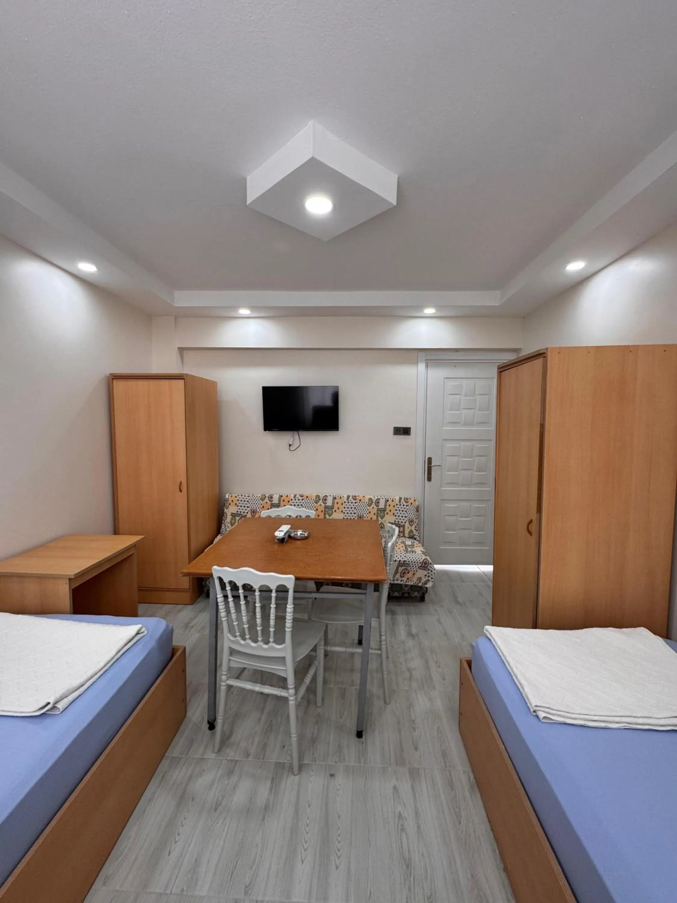 Bed in Orçın Apartments