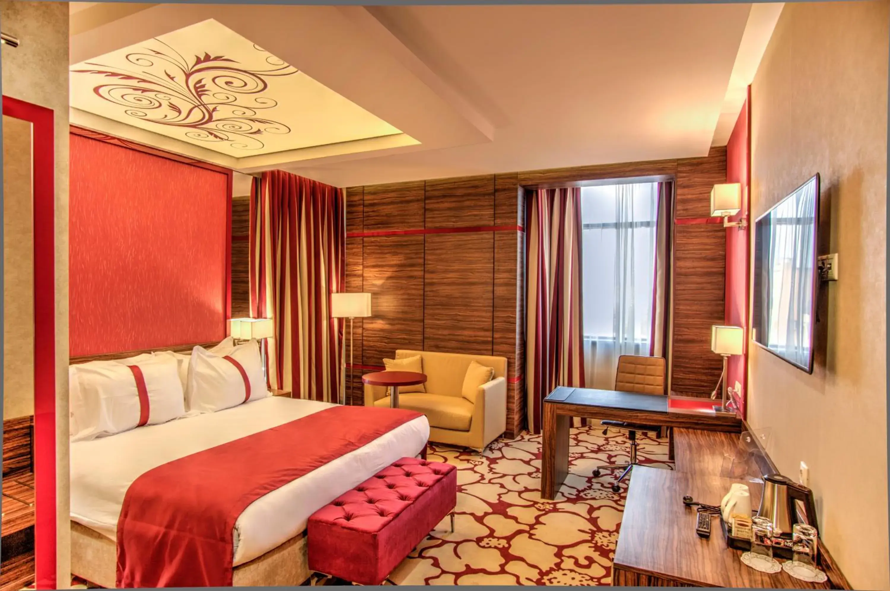 Premium King Room in Holiday Inn Plovdiv by IHG Premium King Room in Holiday Inn Plovdiv by IHG