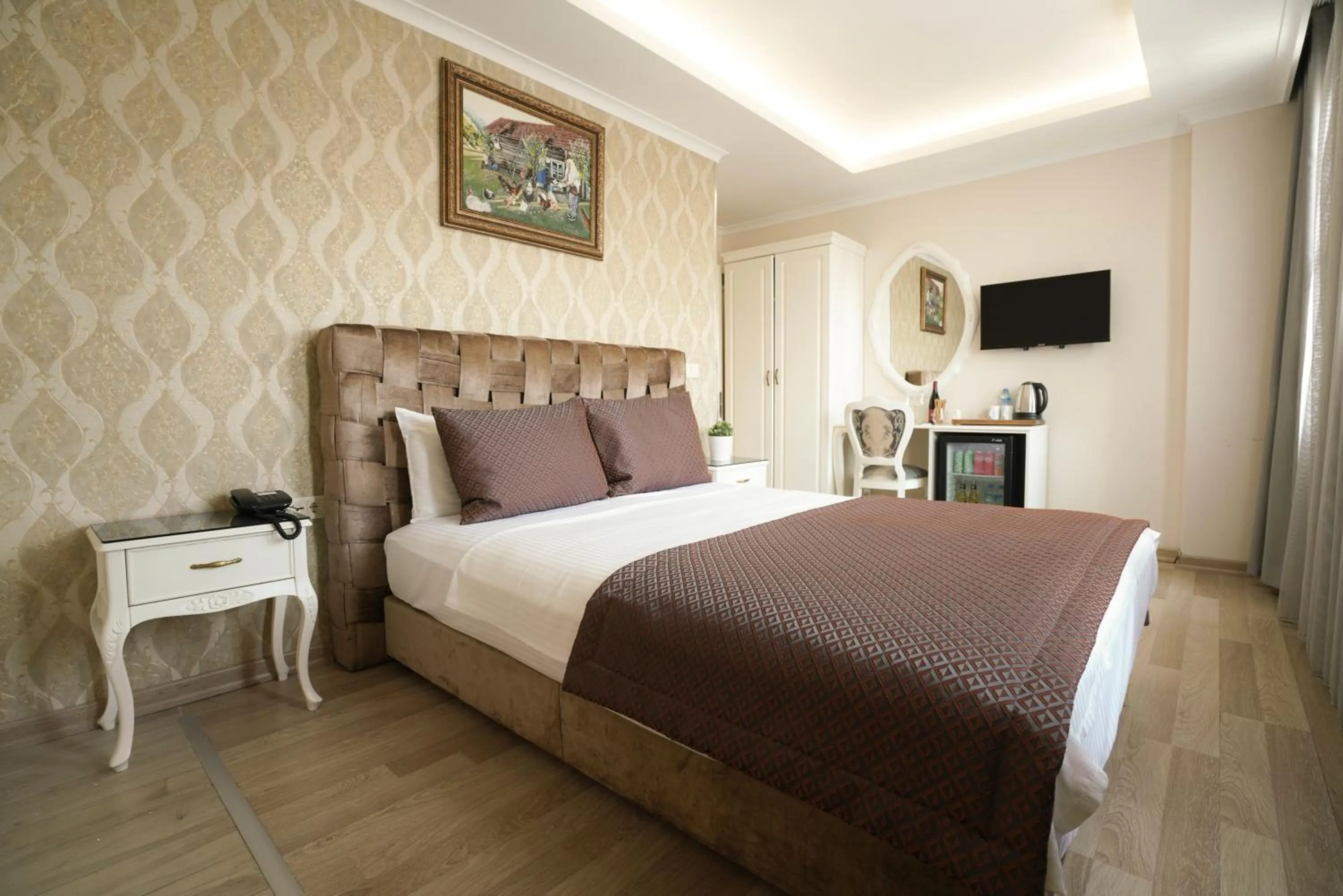 Photo of the whole room, Bed in Bon Hotel Old City