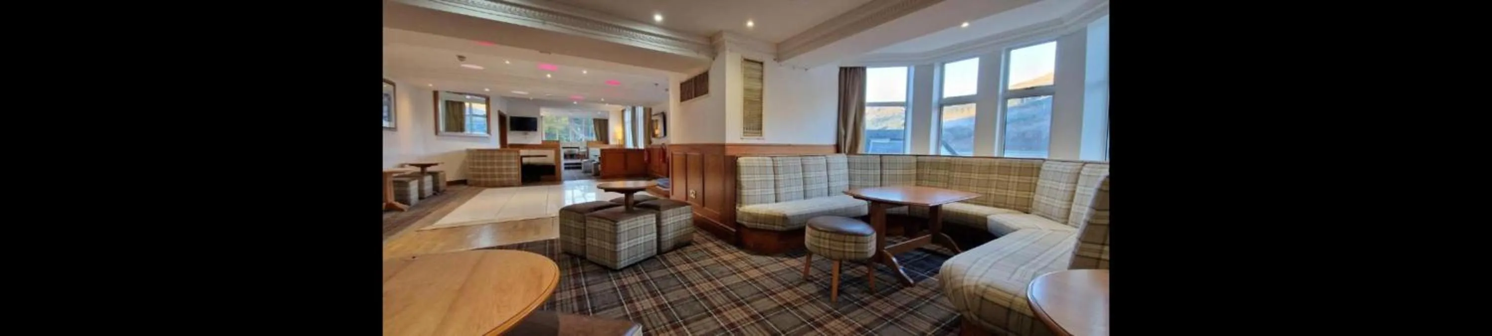 Restaurant/places to eat in Loch Long Hotel