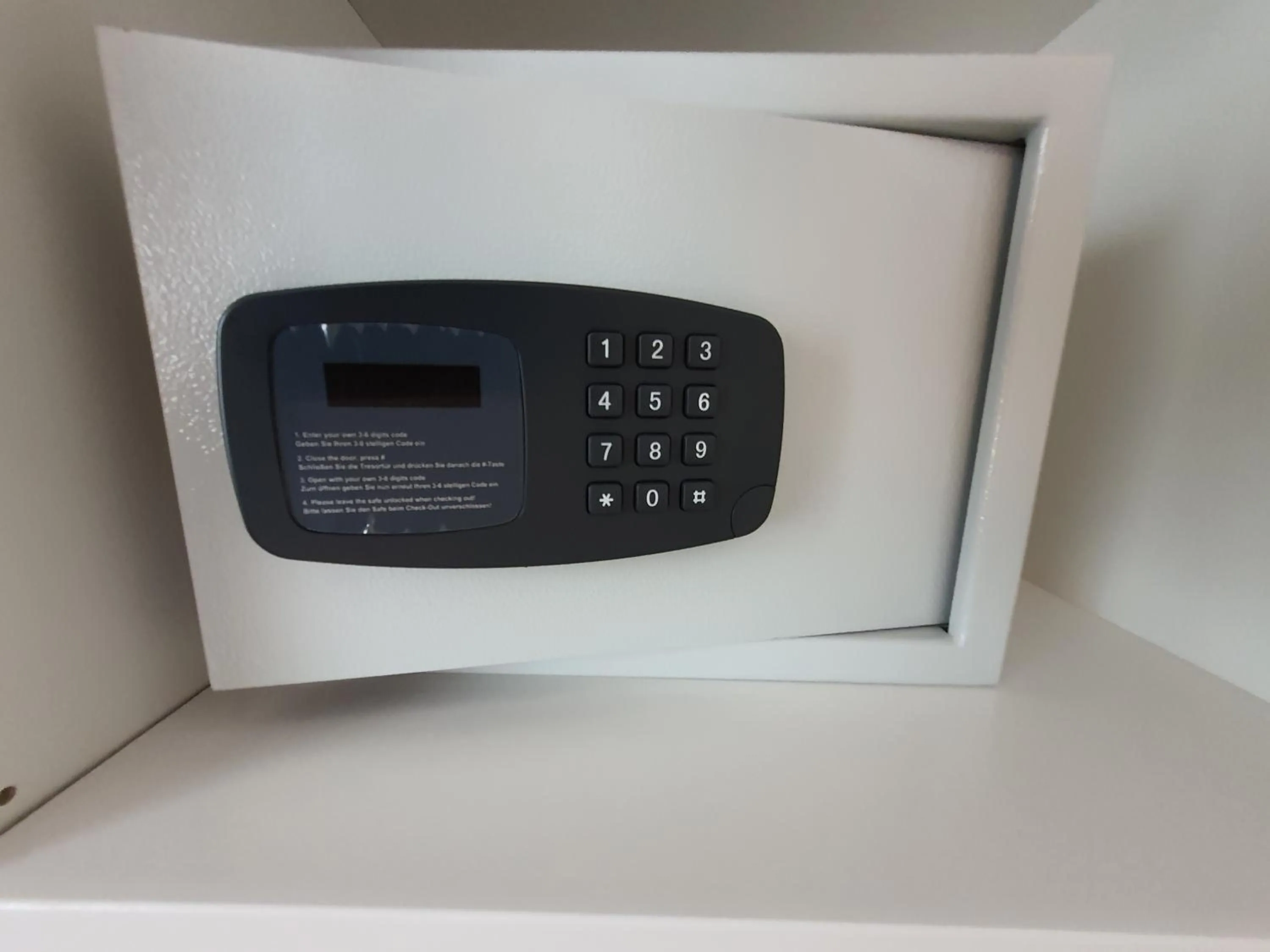 safe in Haus Achtern Diek in erster Reihe am Meer