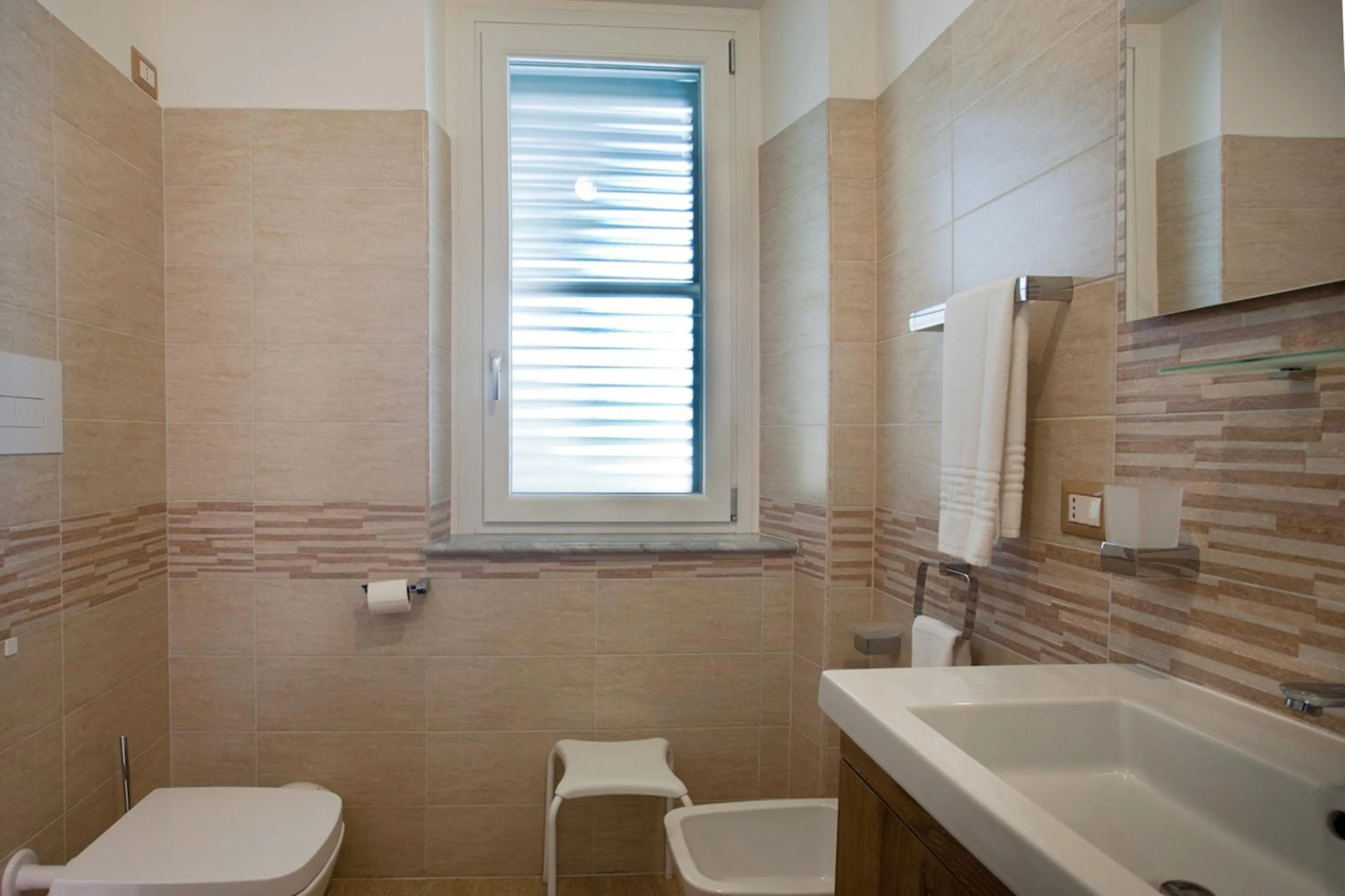 Shower in B&B A due Passi dal Mare