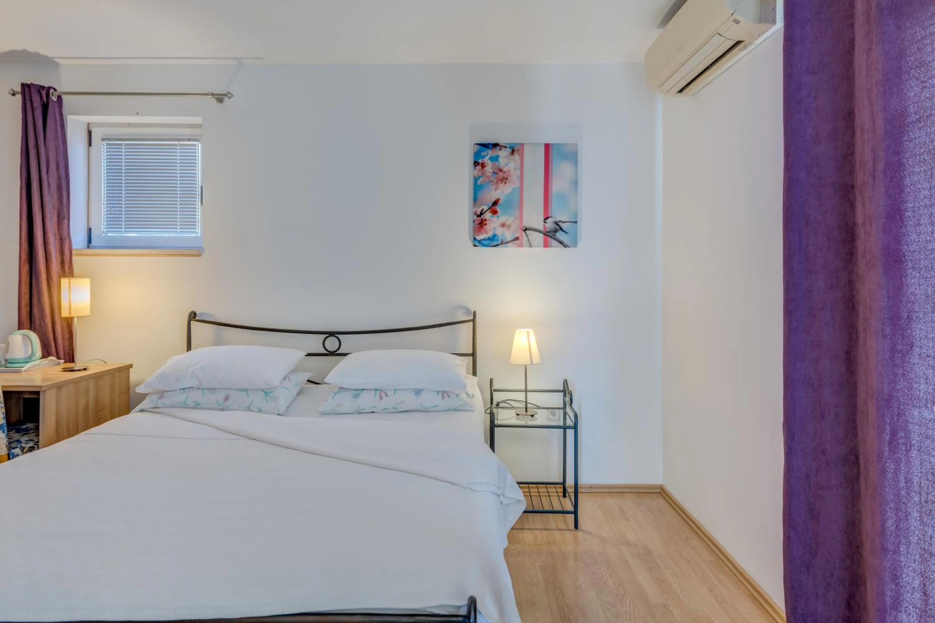 Bedroom, Bed in Pink Inn