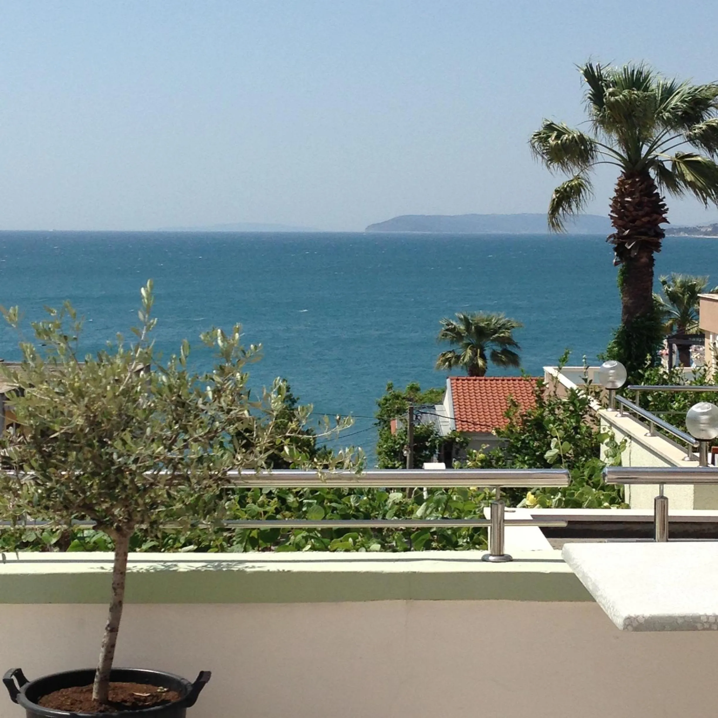 Balcony/Terrace in Pink Inn