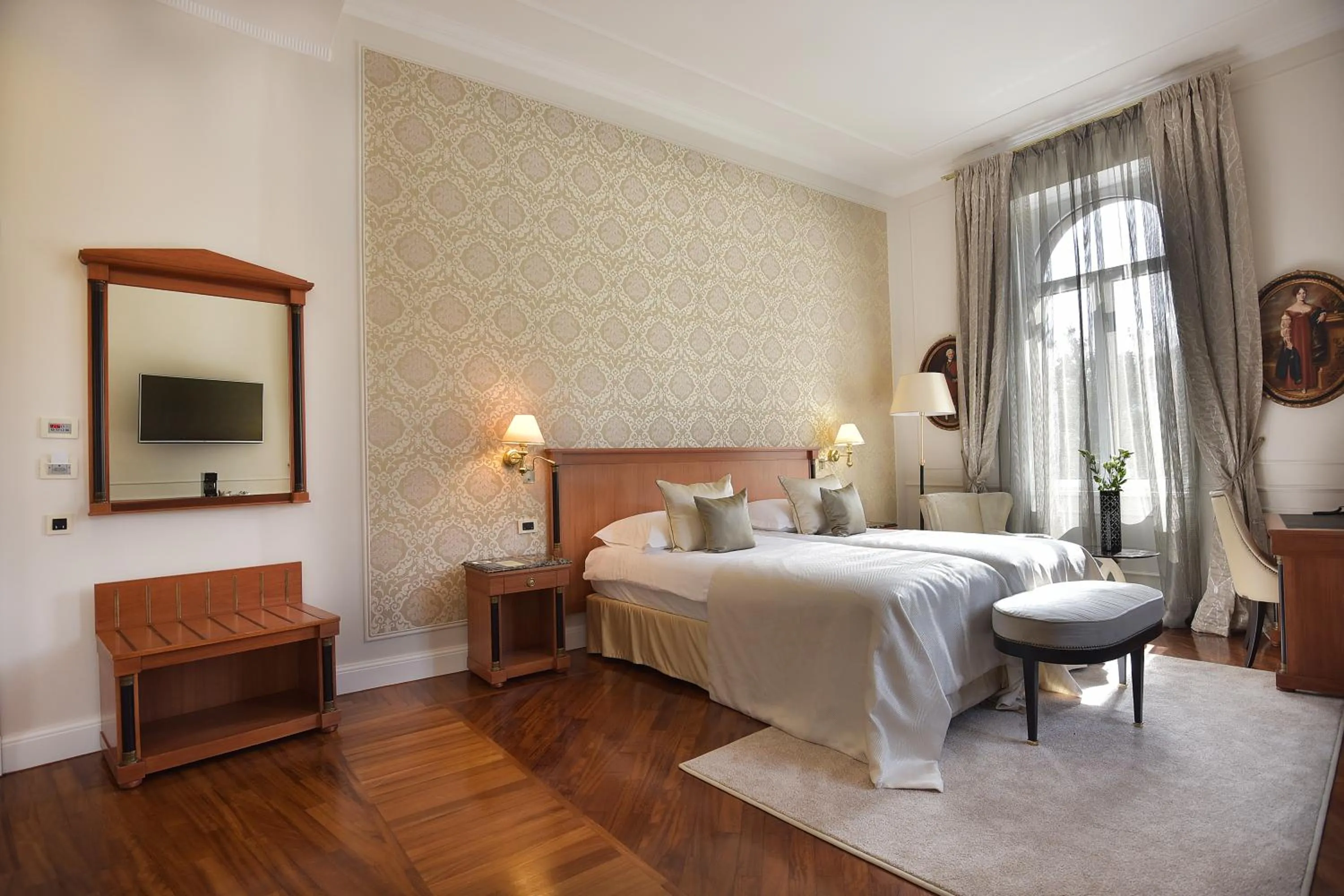 Bed in Amadria Park Hotel Milenij