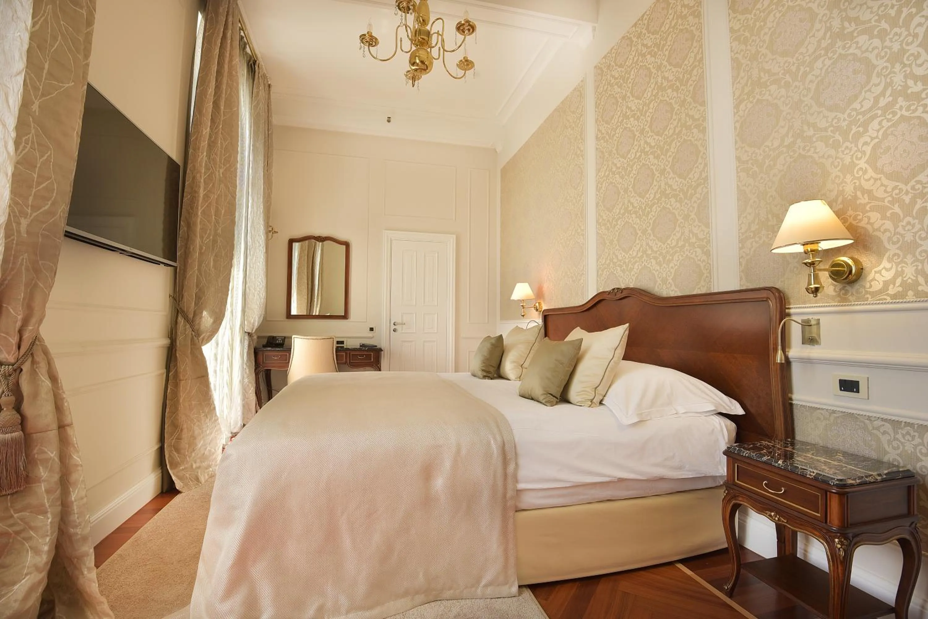 Bed in Amadria Park Hotel Milenij