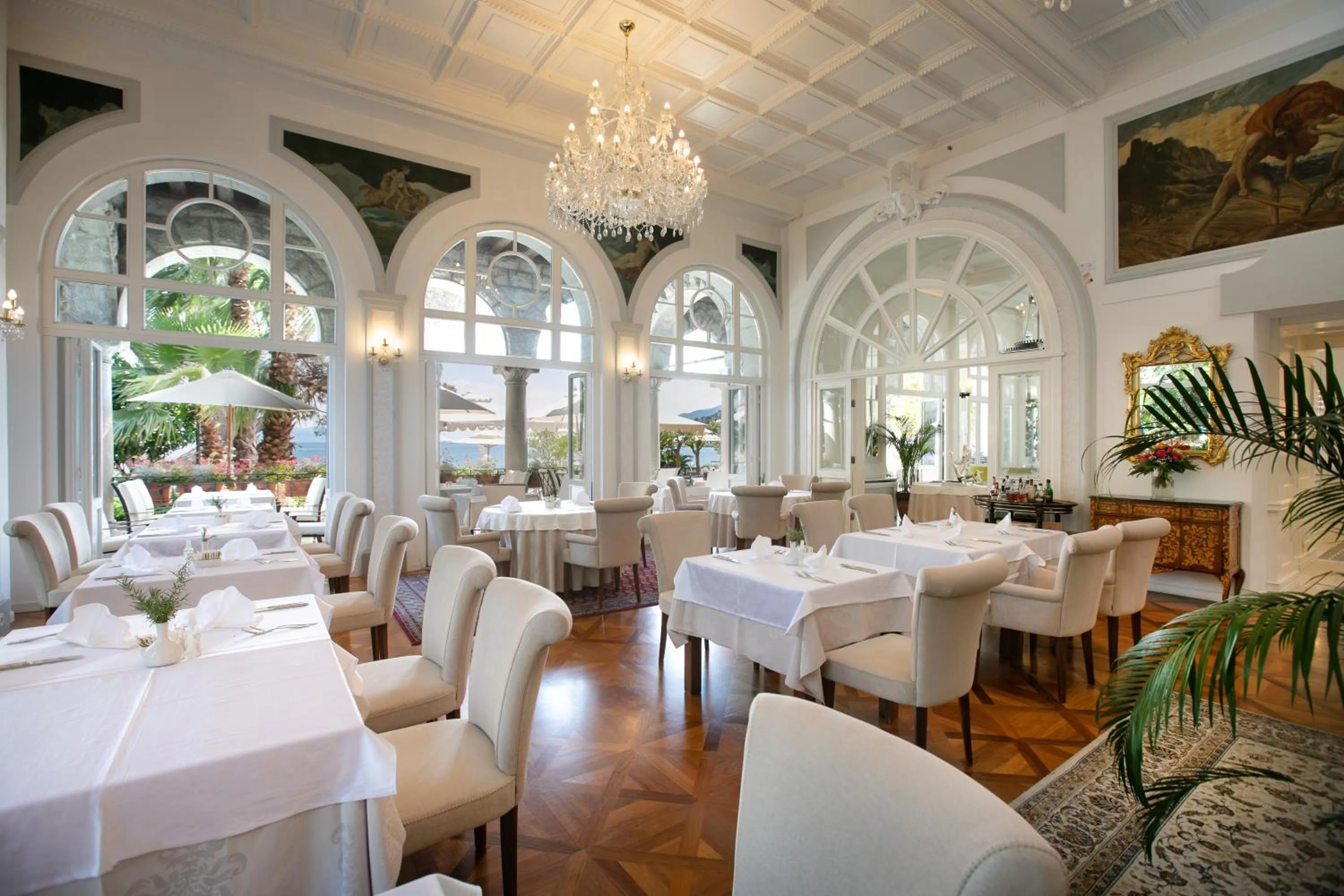 Restaurant/places to eat in Amadria Park Hotel Milenij